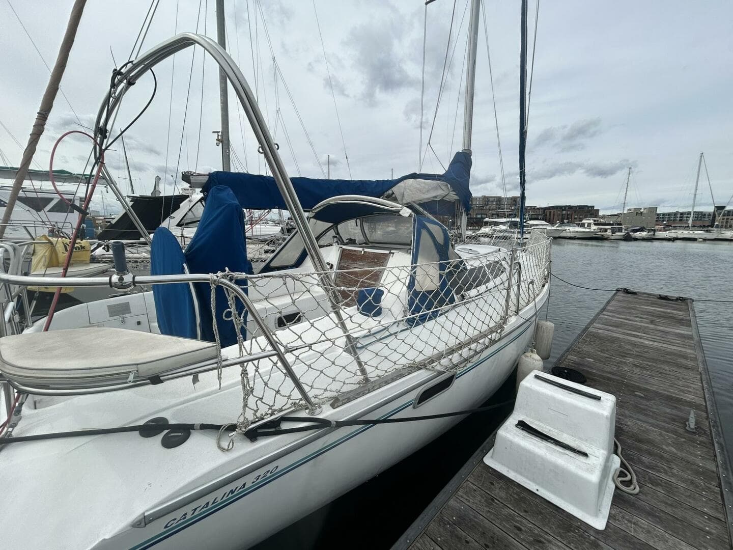1995 Catalina Yachts 320 zum Verkauf in Baltimore, Maryland Sloop 3