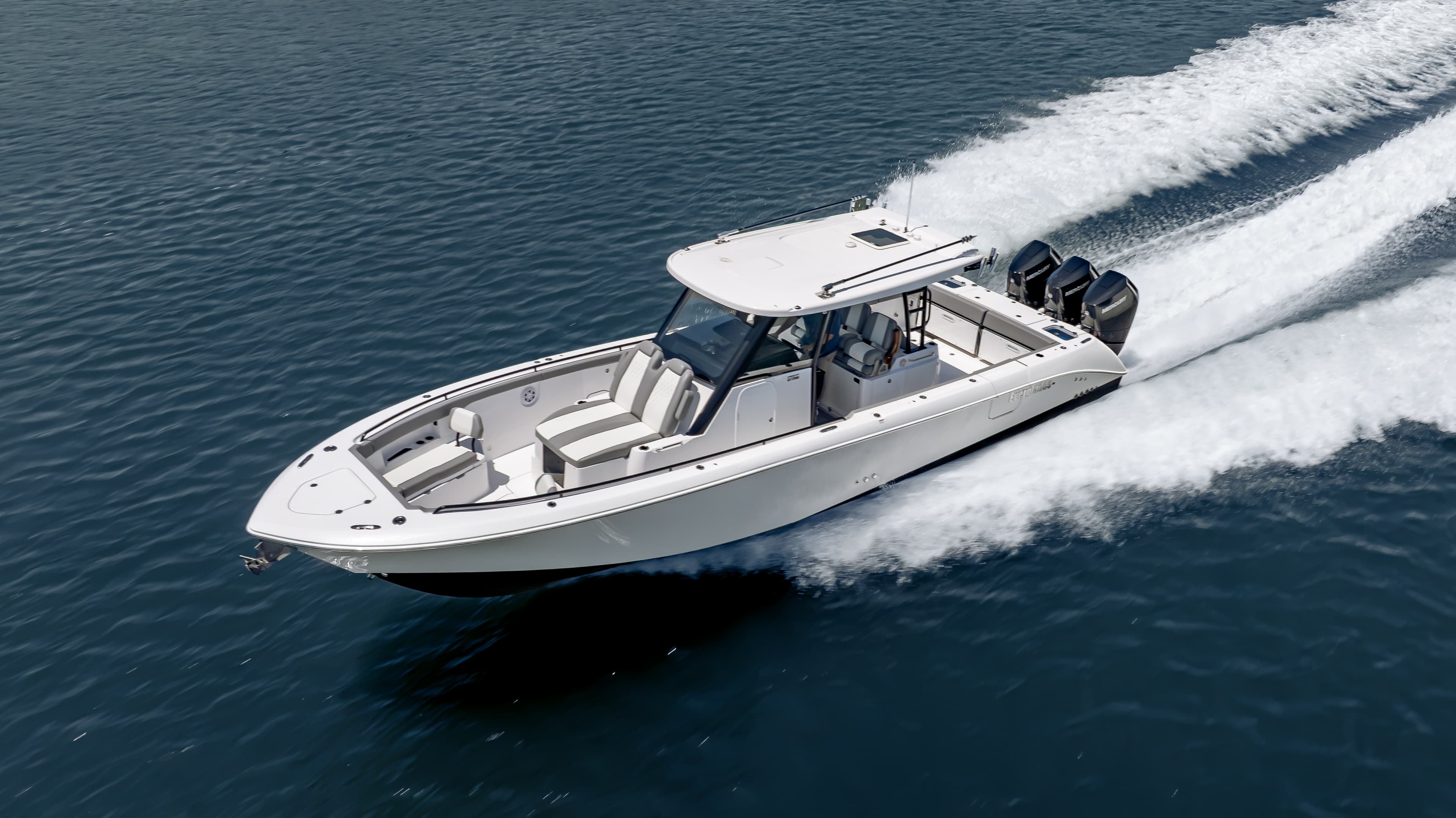 2026 Everglades Boats 375CC for Sale in Wrightsville Beach, North Carolina Center Console