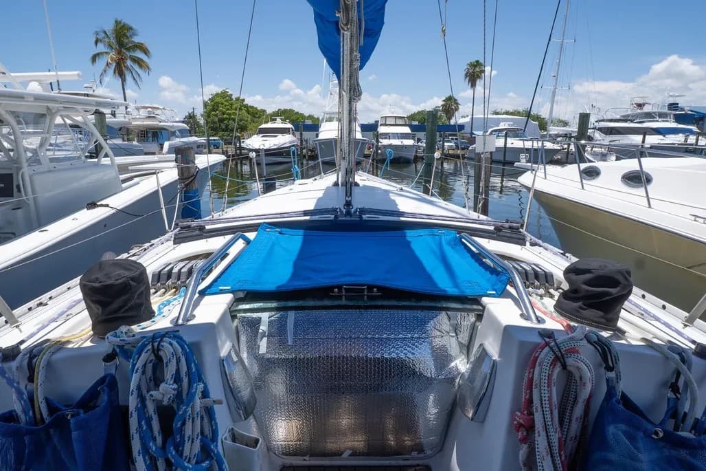 1993 Beneteau First 38s5 te koop in Dania Beach, Florida Sloop 4