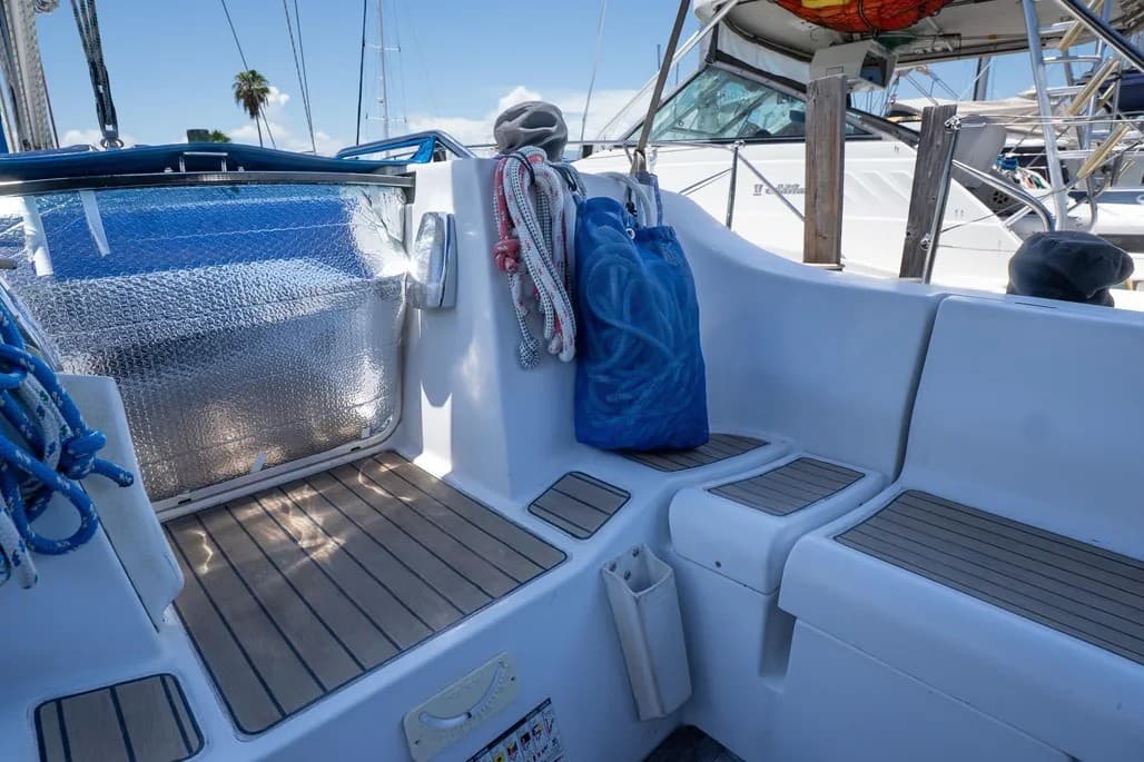 1993 Beneteau First 38s5 te koop in Dania Beach, Florida Sloop 5