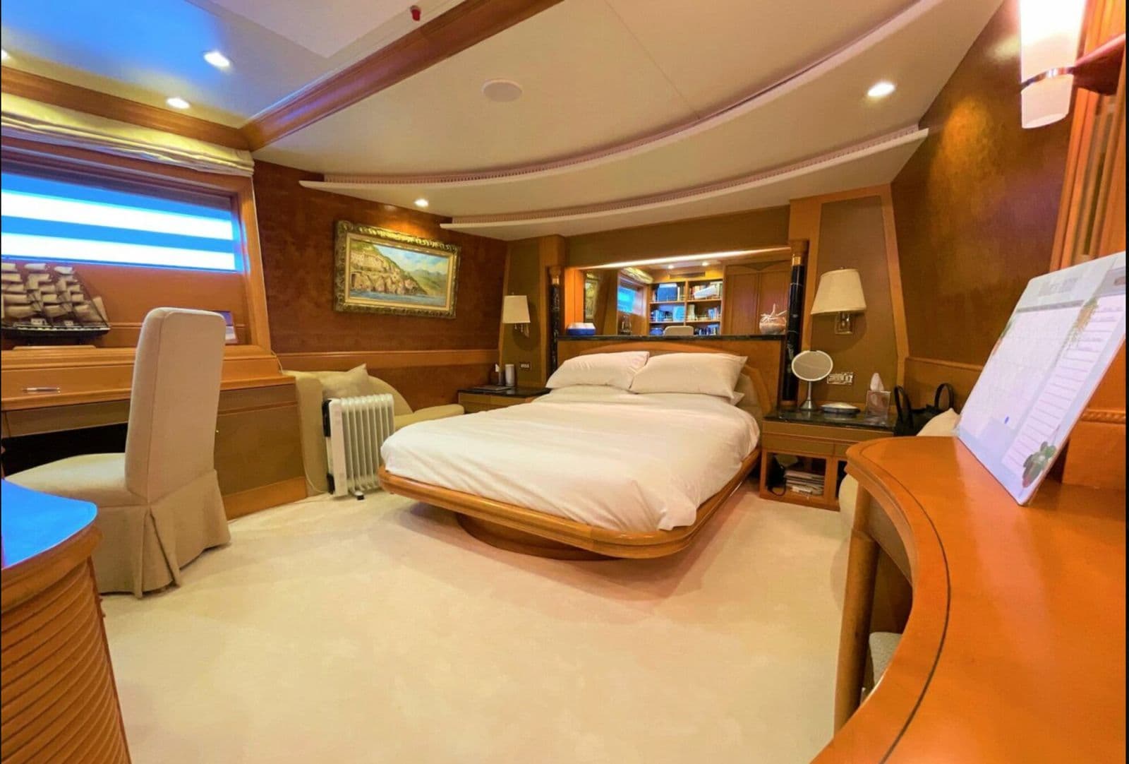 1996 Greenbay Marine 35 m displacement for Sale in Alicante, ES Explorer Yachts 3