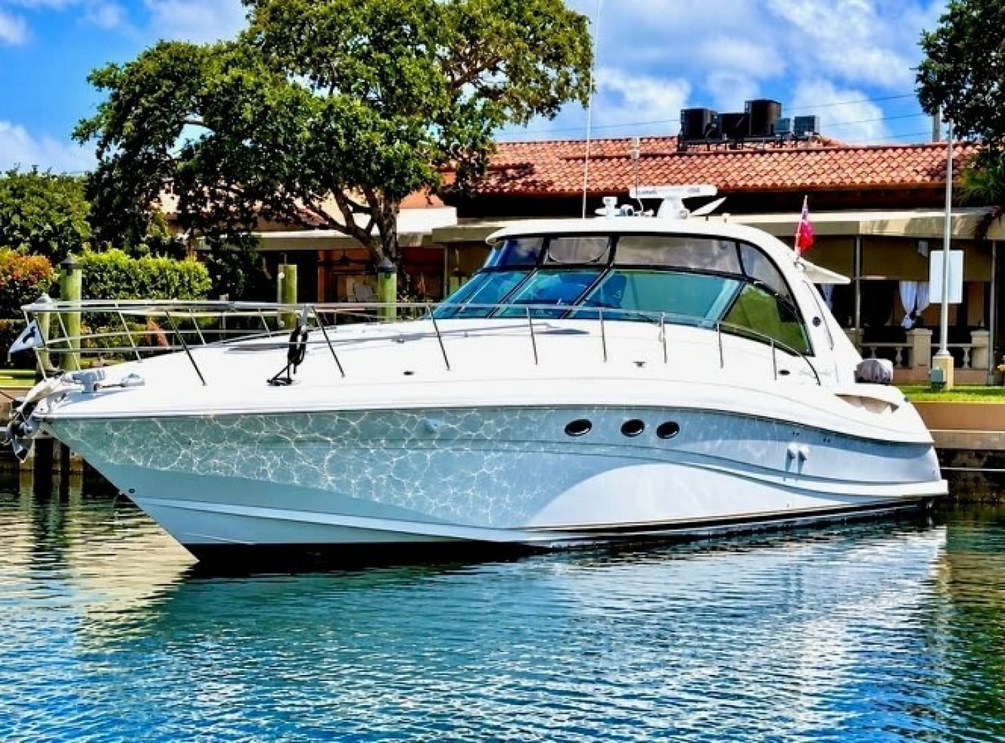2004 Sea Ray 500 Sundancer for Sale in Palm Beach Gardens, Florida Express Cruiser