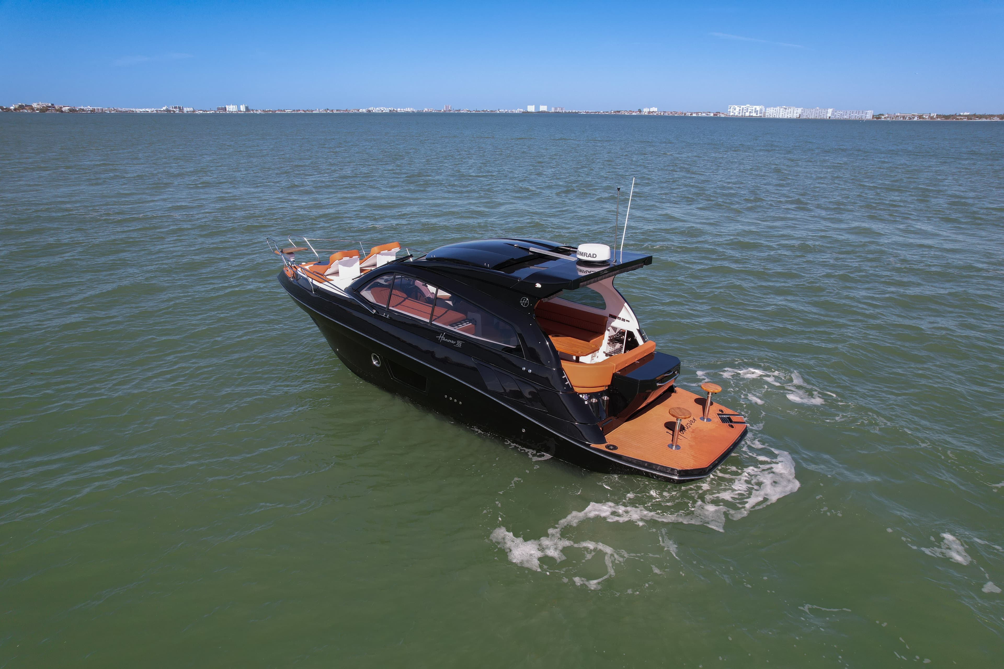 2027 Hanover Yachts 355 a la venta en Fort Lauderdale, Florida Motor Yacht 2