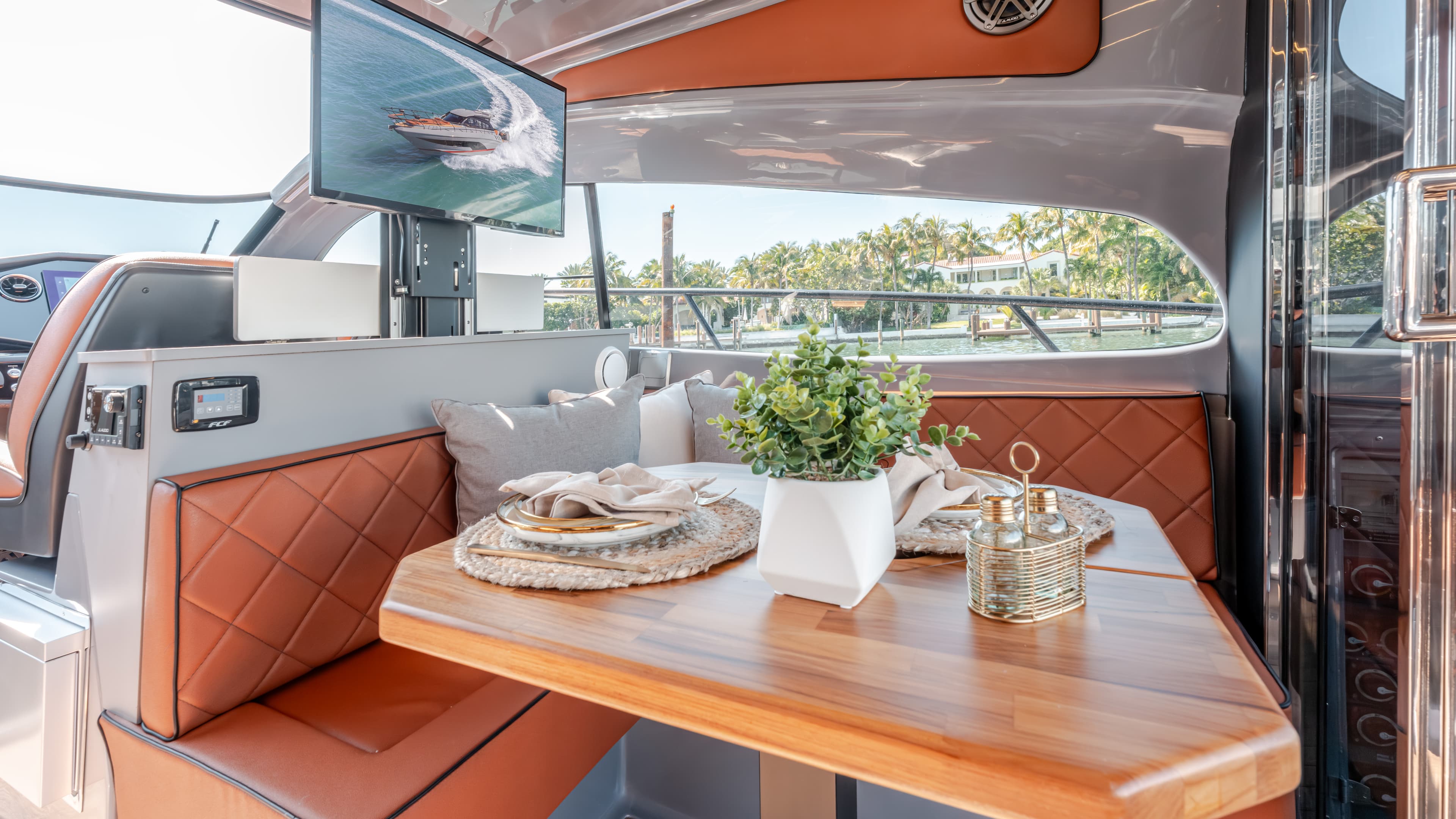 2027 Hanover Yachts 415 zum Verkauf in East Hampton, New York Motor Yacht 4