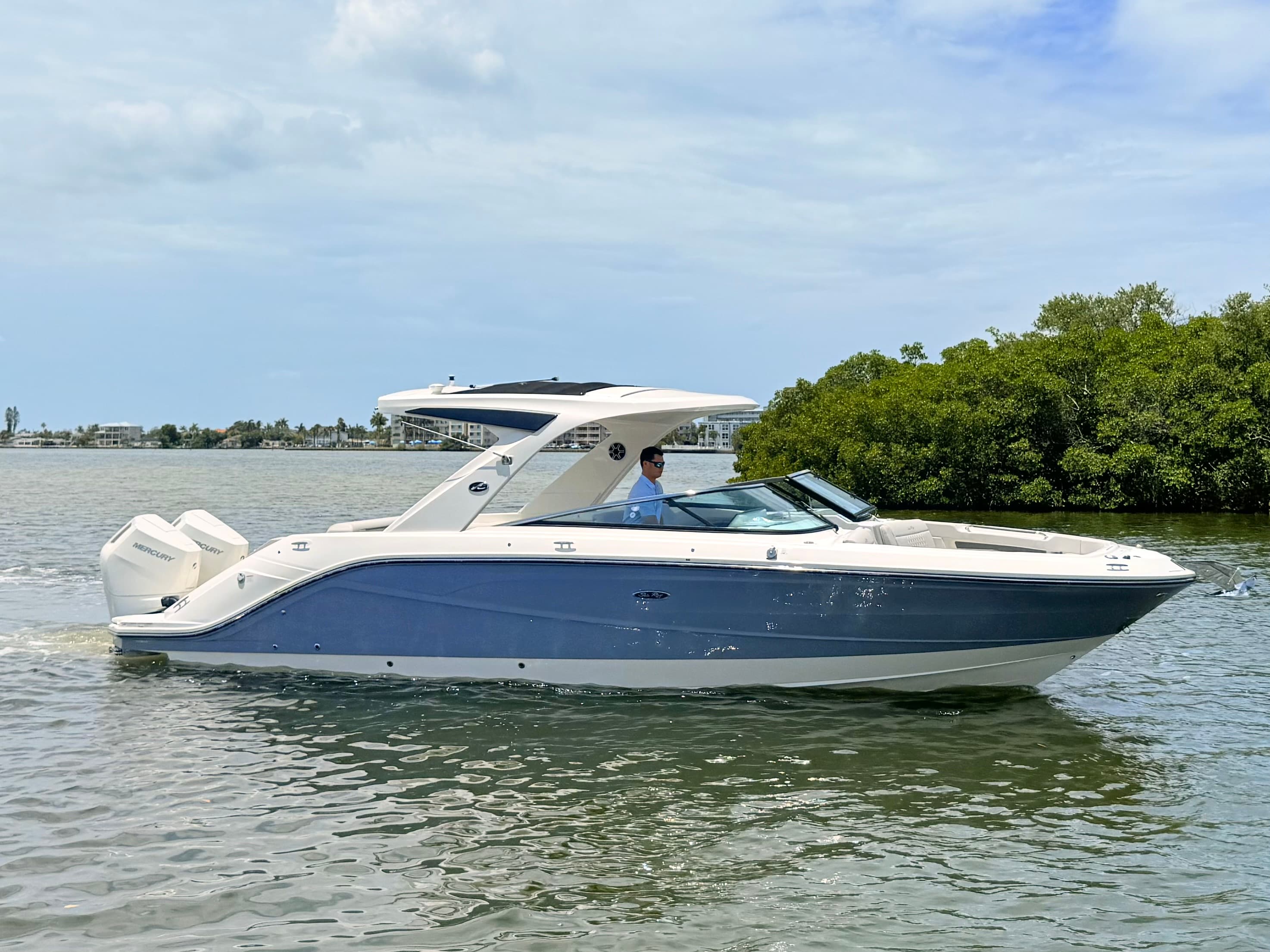 2026 Sea Ray SLX 310 Outboard for Sale in St Petersburg, FL Bowrider