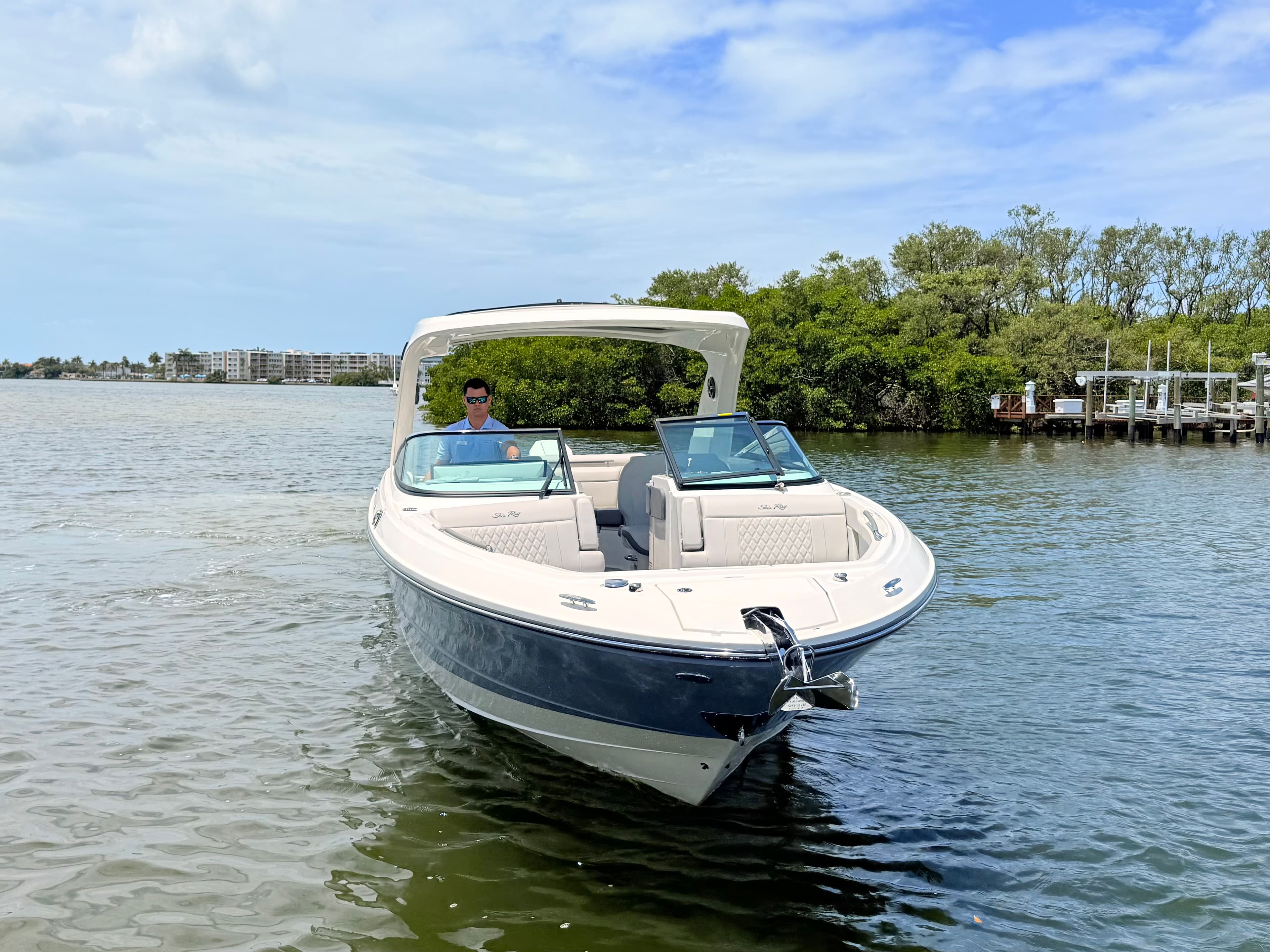 2026 Sea Ray SLX 310 Outboard for Sale in St Petersburg, FL Bowrider 4