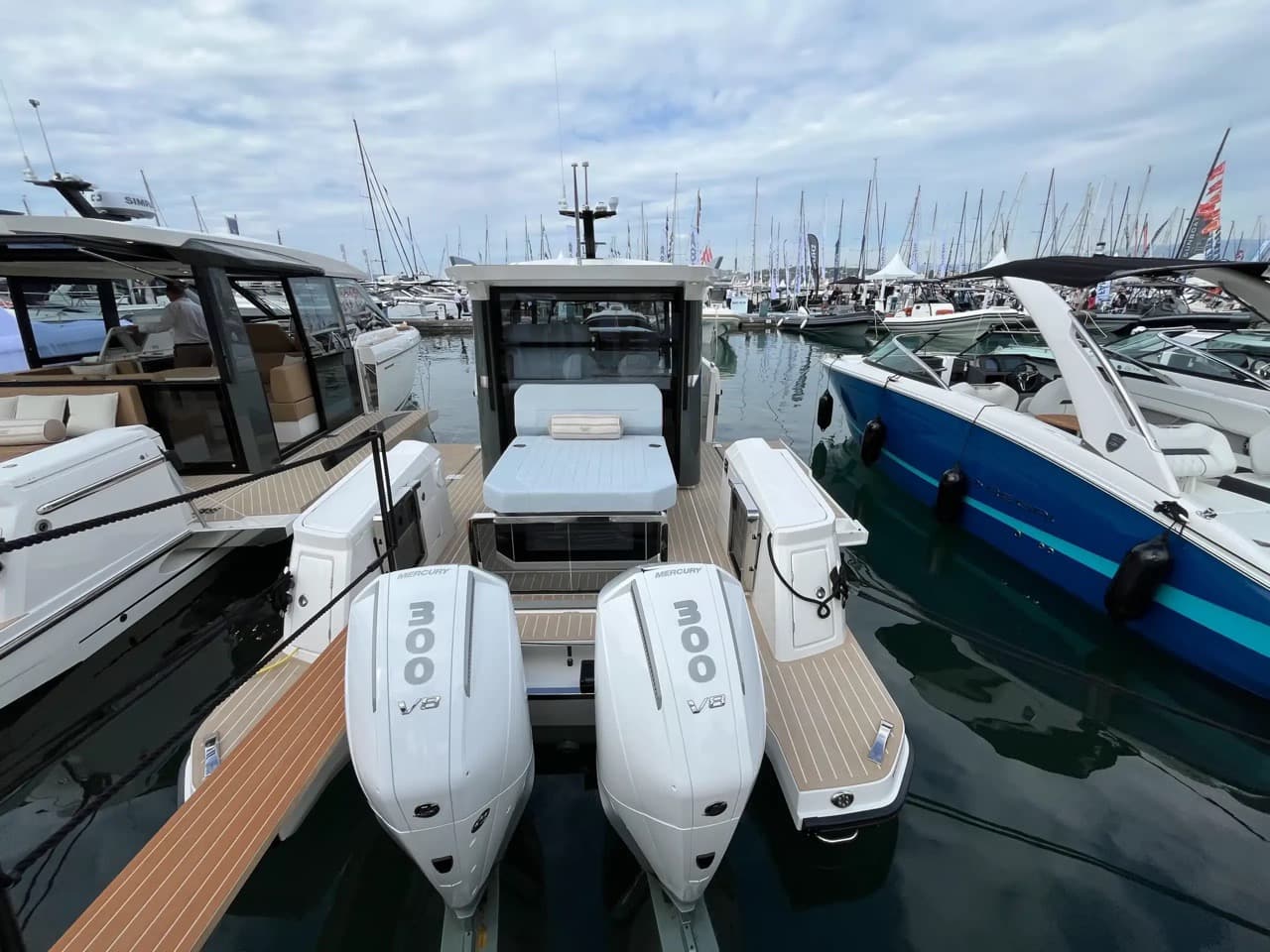 2026 Saxdor 340 GTWA for Sale in Empuriabrava, ES Walk-around Boats 5