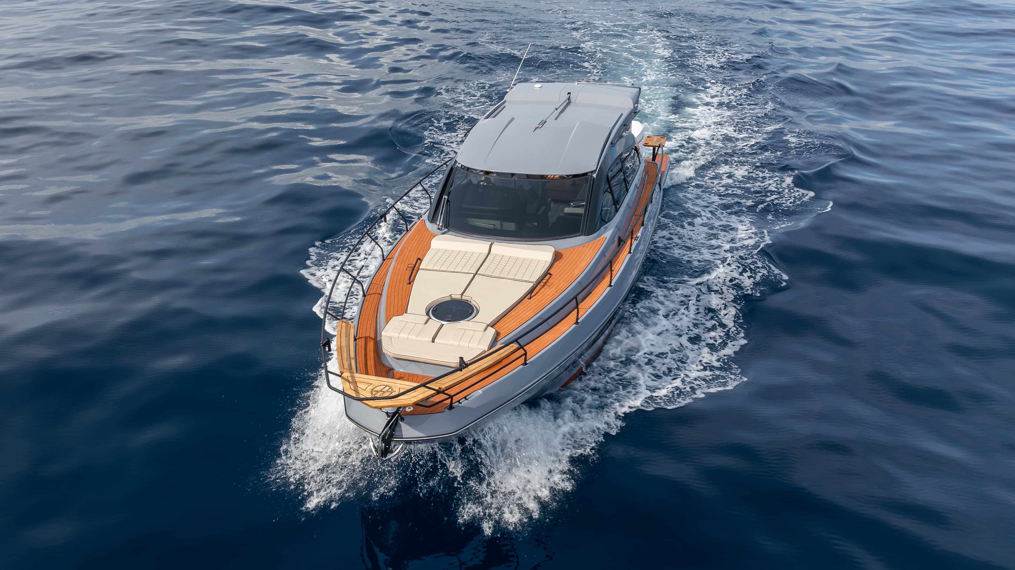 2027 Hanover Yachts 415 in vendita a Newport, Rhode Island Motor Yacht 5
