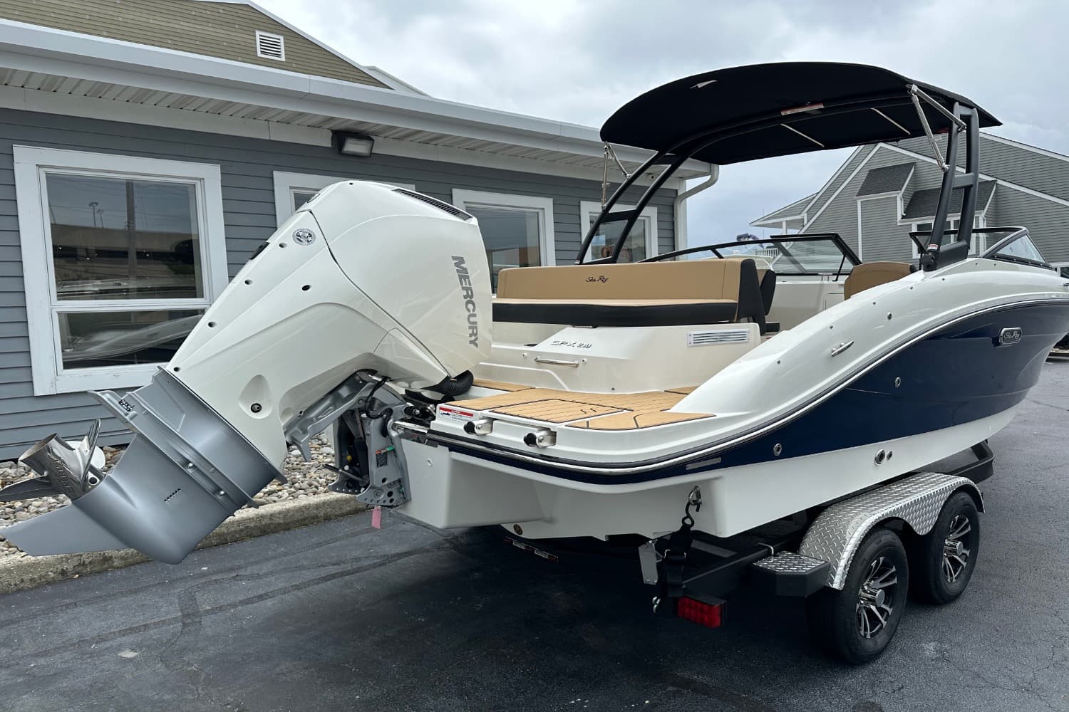 2027 Sea Ray SPX 210 Outboard in vendita a Somers Point, New Jersey Bowrider 3