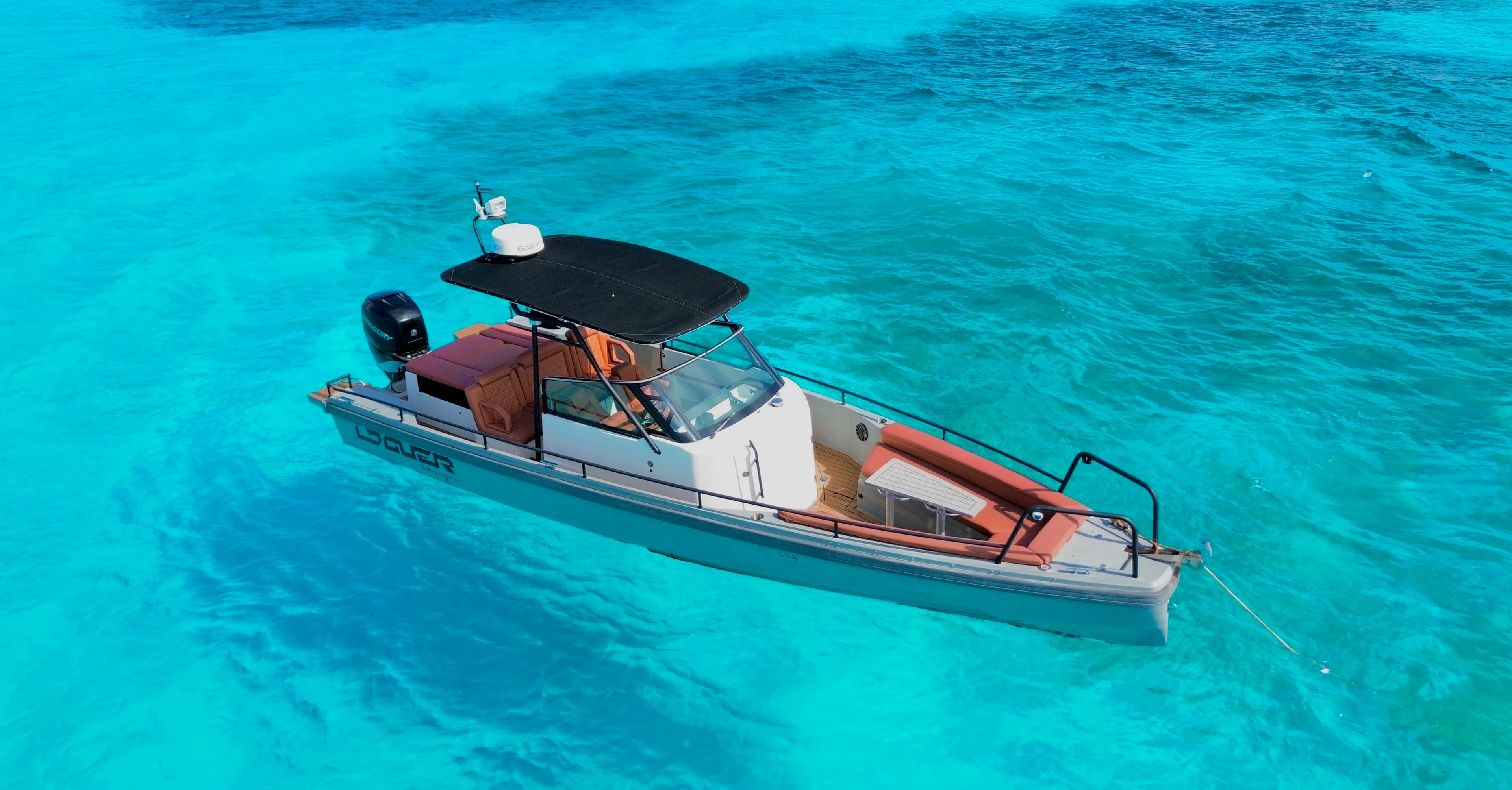 2015 Axopar 28 T-Top te koop in Cancún, MX Center Console