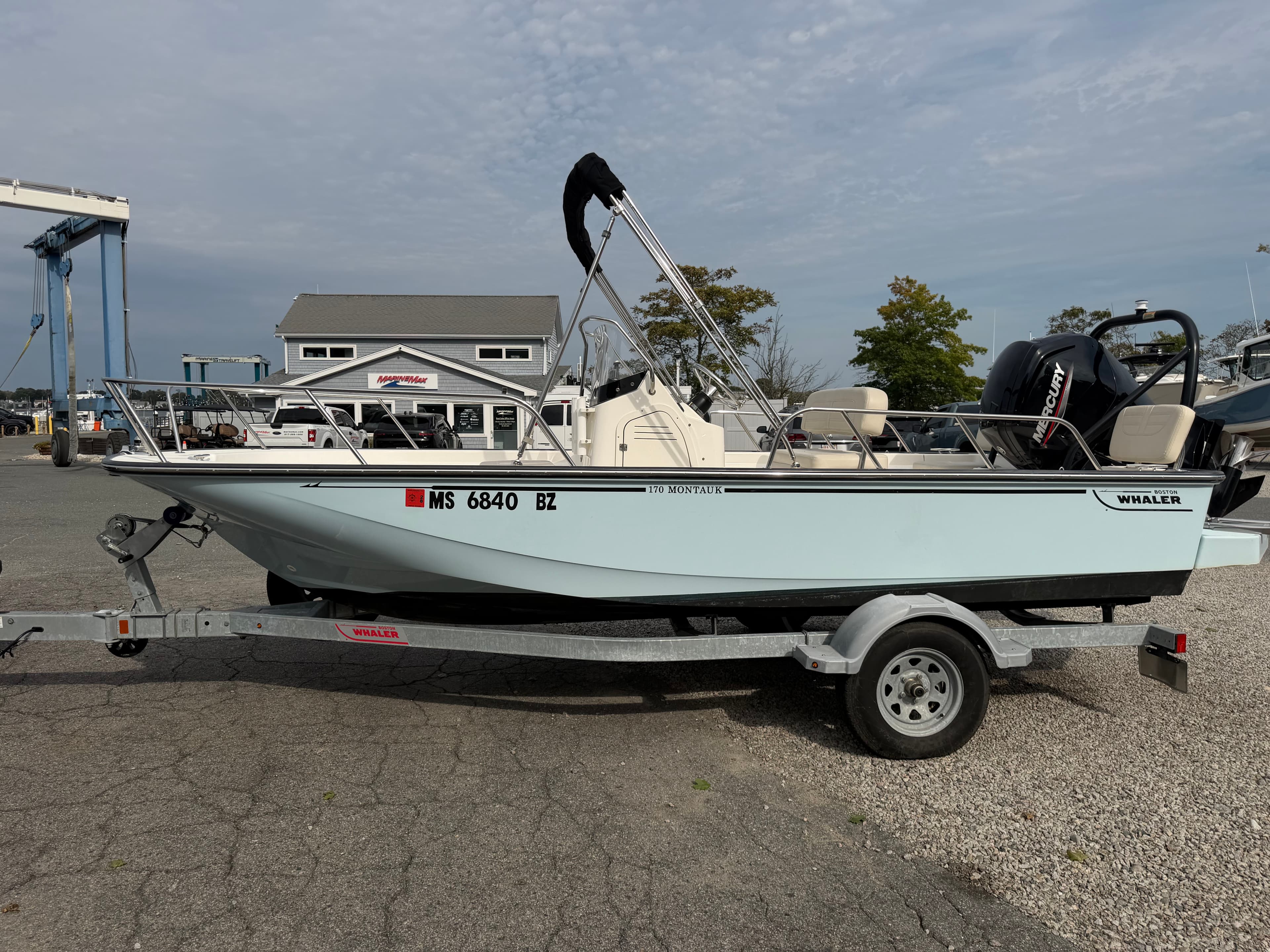 2023 Boston Whaler 170 Montauk a la venta en Quincy, MA Center Console 3