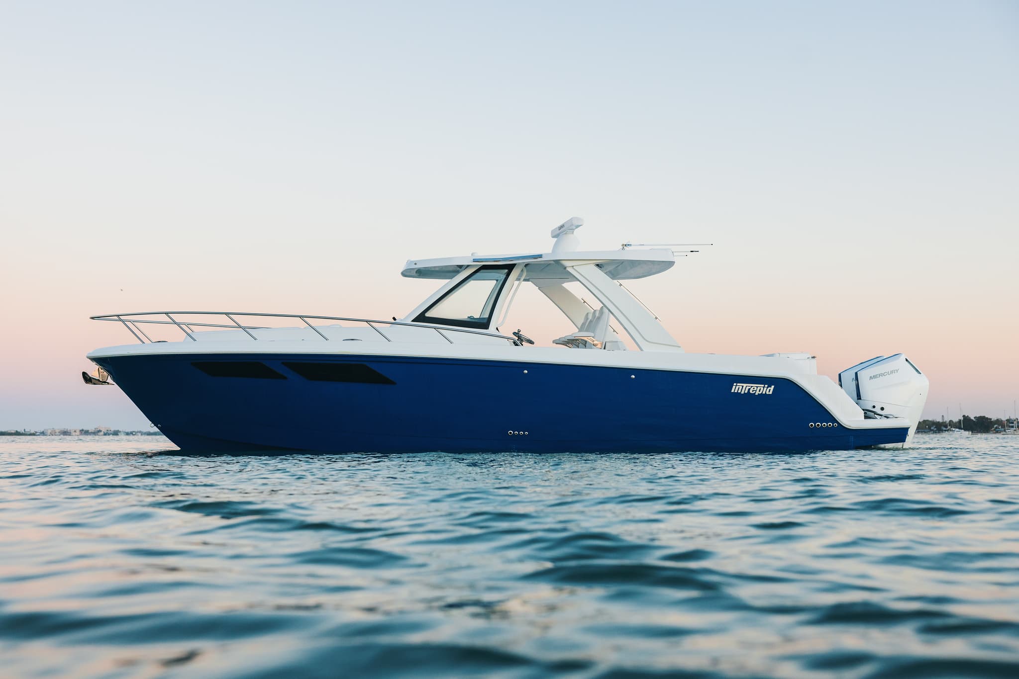 2027 Intrepid Powerboats 35 Valor zum Verkauf in Key Largo, FL Center Console