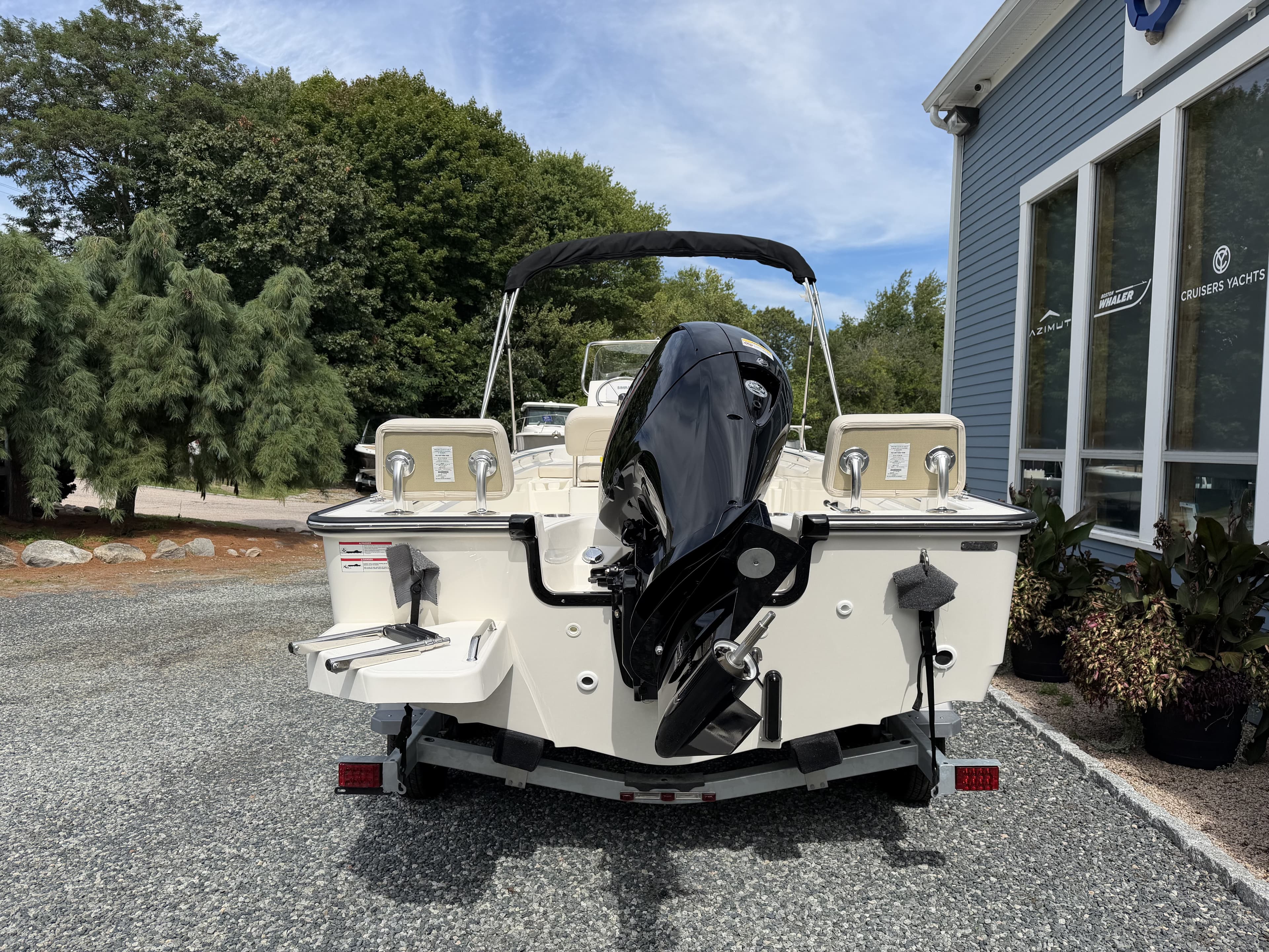 2027 Boston Whaler 190 Montauk in vendita a Wakefield, RI Center Console 3
