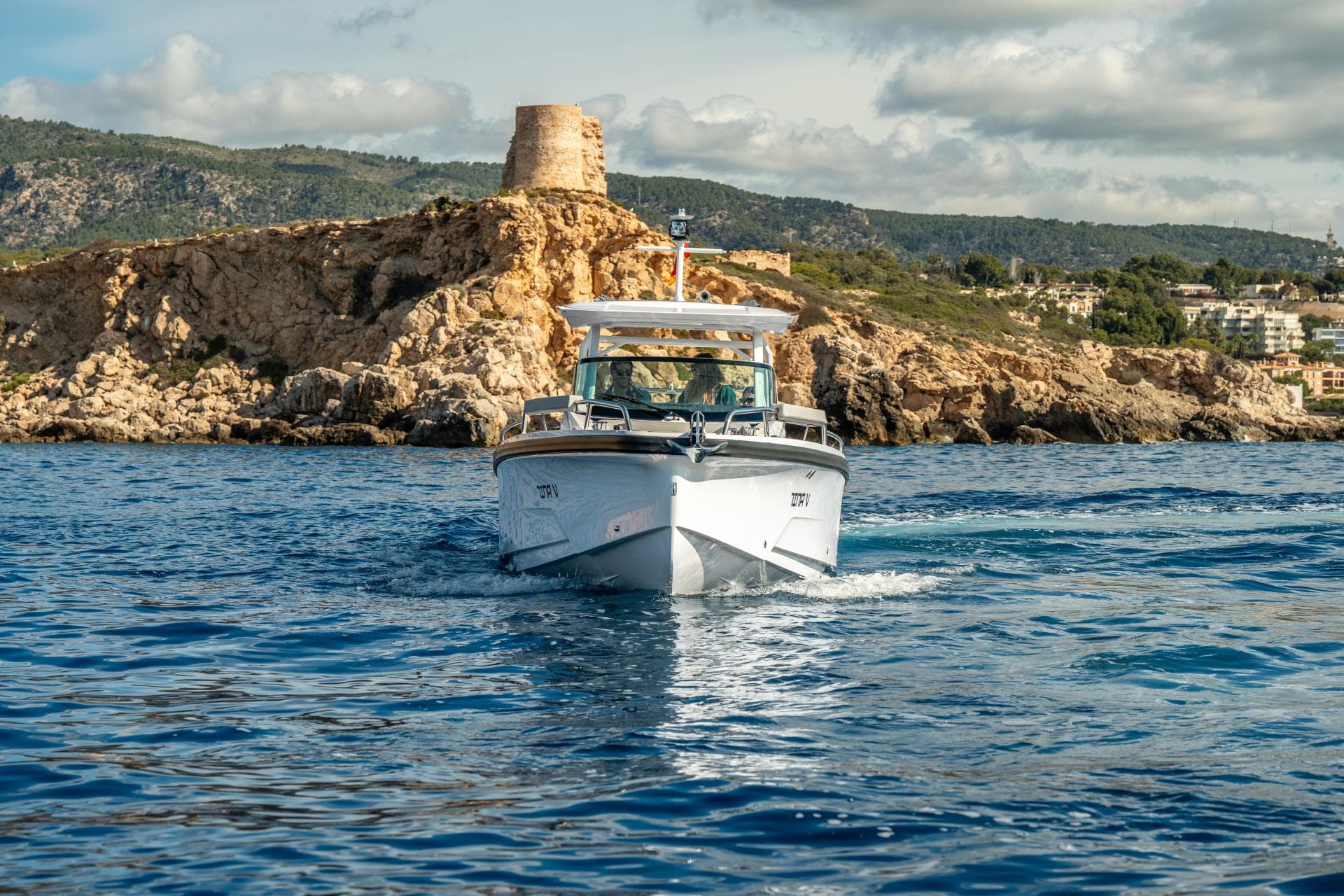 2027 Axopar 29 Sun Top for Sale in San Diego, California Walk-around Boats 2
