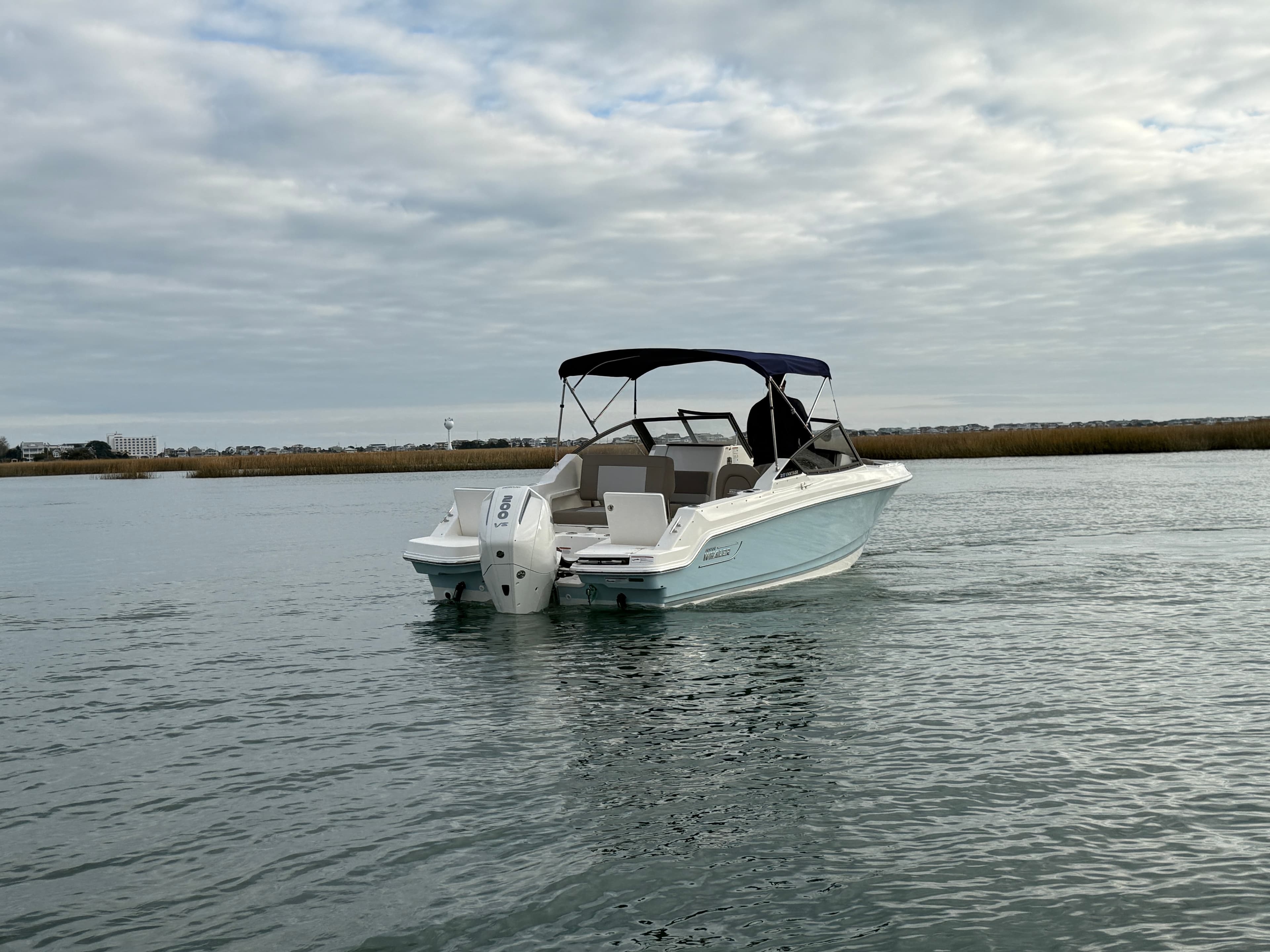 2026 Boston Whaler 210 Vantage zum Verkauf in Wrightsville Beach, North Carolina Bowrider 3