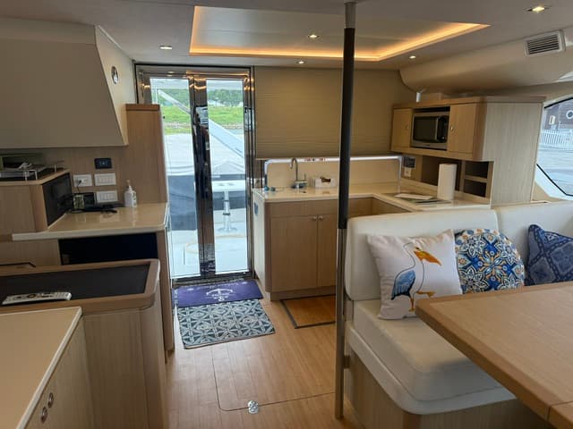 2020 Aquila 44 Yacht a la venta en Venice, Florida Power Catamarans 3
