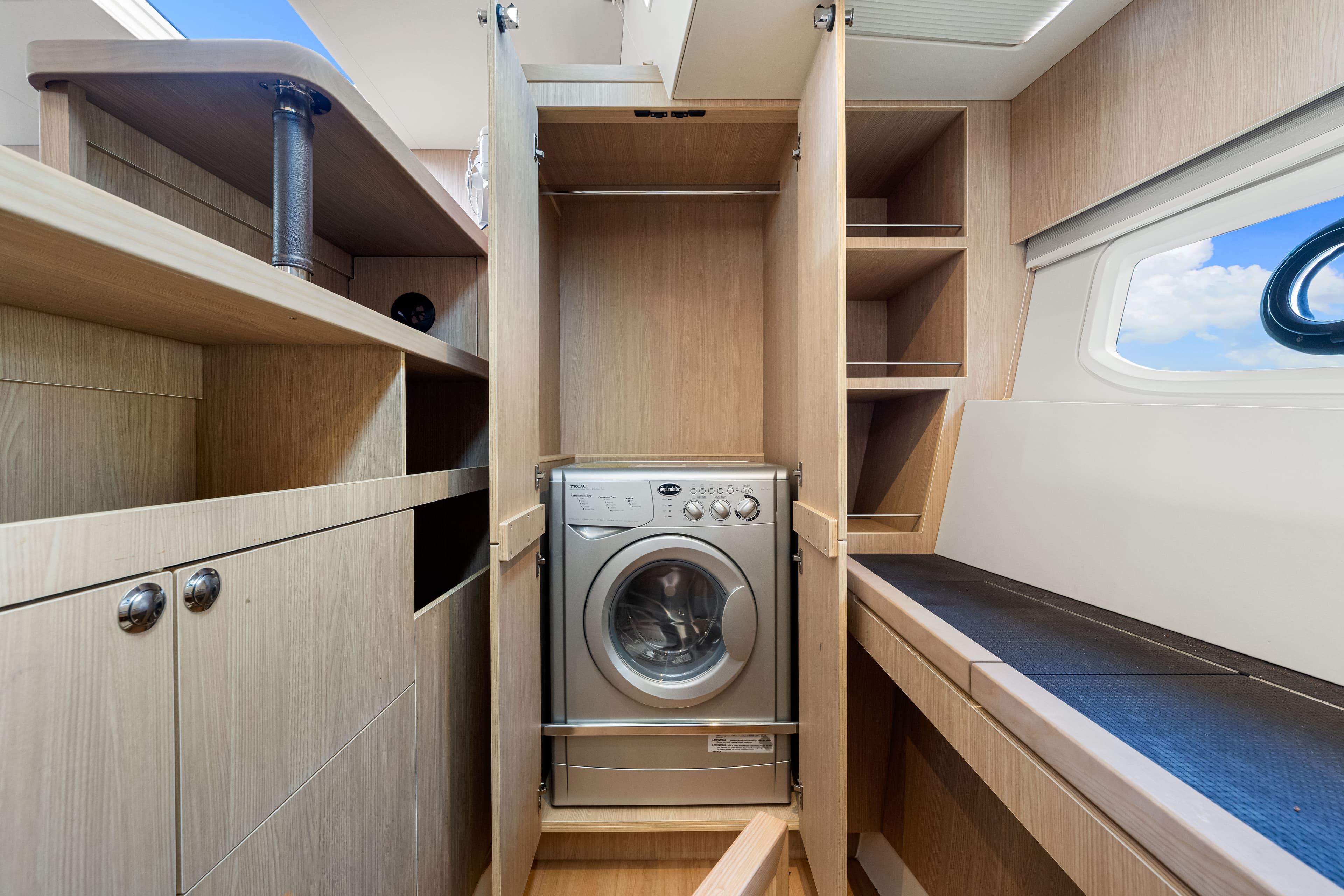 2020 Aquila 44 Yacht for Sale in Venice, Florida Power Catamarans 5