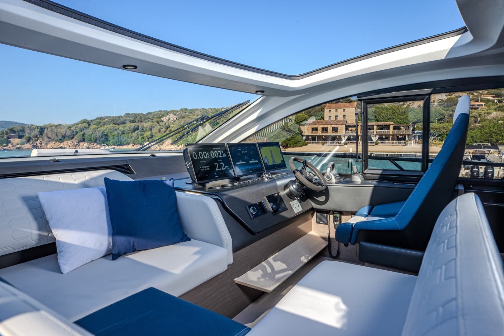 2027 Beneteau Gran Turismo 50 for Sale in South Dartmouth, Massachusetts Express Cruiser 4