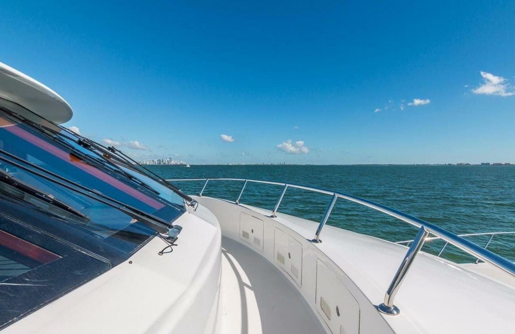 2008 Ocean Alexander 100 Skylounge Megayacht a la venta en Fort Lauderdale, Florida Megayacht 3
