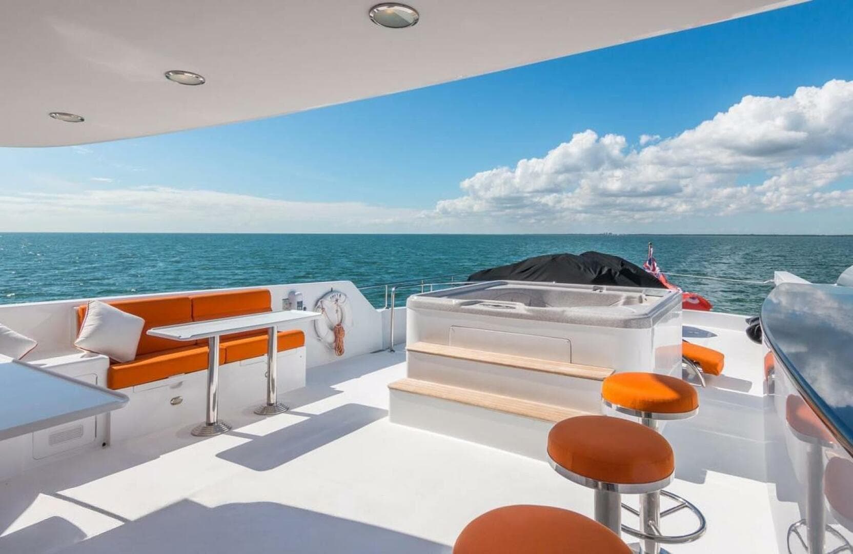 2008 Ocean Alexander 100 Skylounge Megayacht a la venta en Fort Lauderdale, Florida Megayacht 5