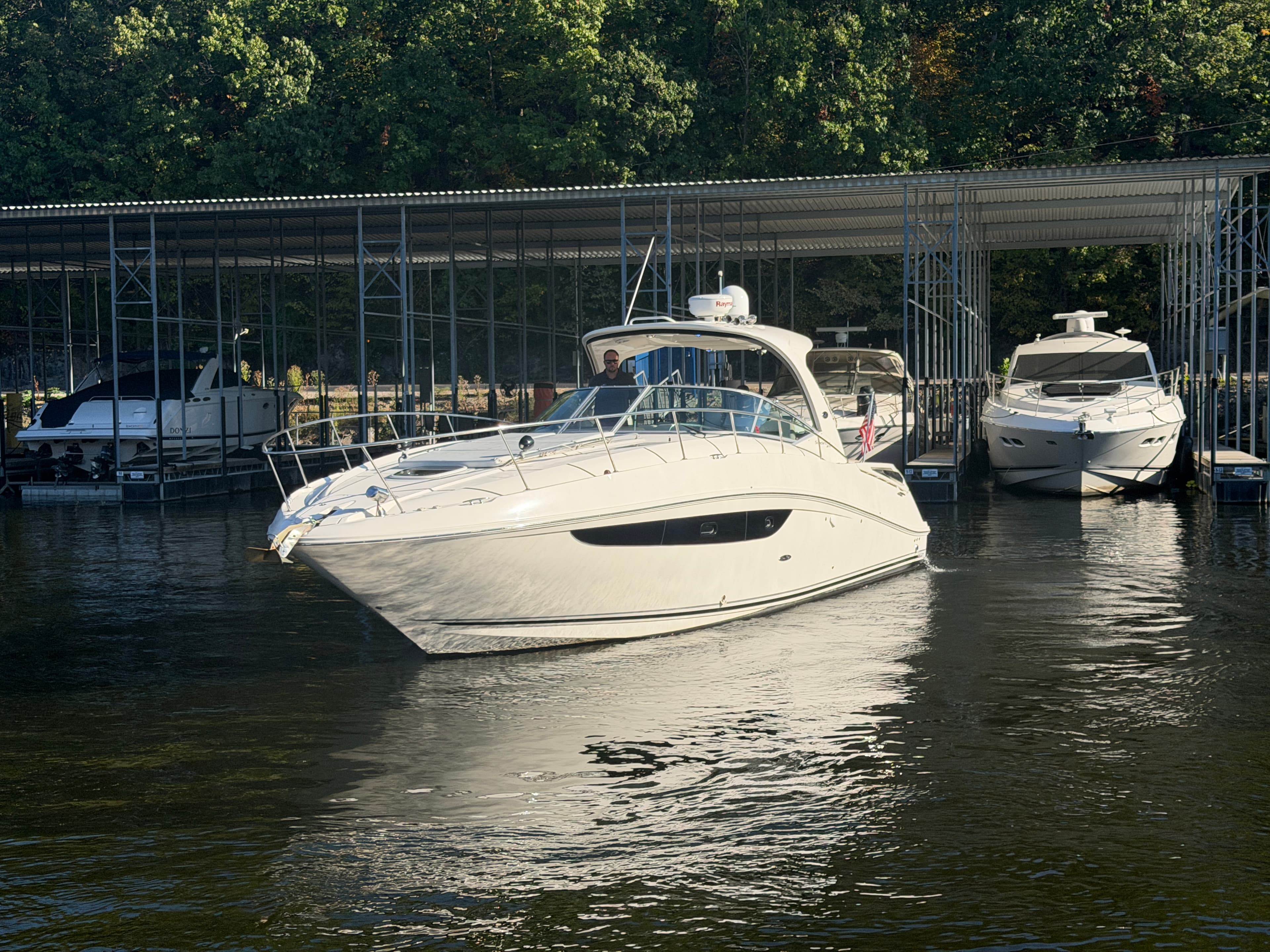 2016 Sea Ray Sundancer 370 zum Verkauf in Lake Ozark, MO Cruiser 4
