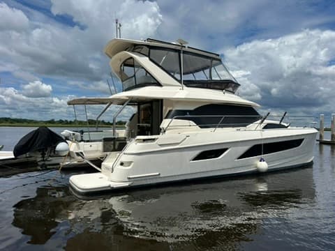 2017 Aquila 44 Yacht a la venta en Brunswick, GA Power Catamarans 3