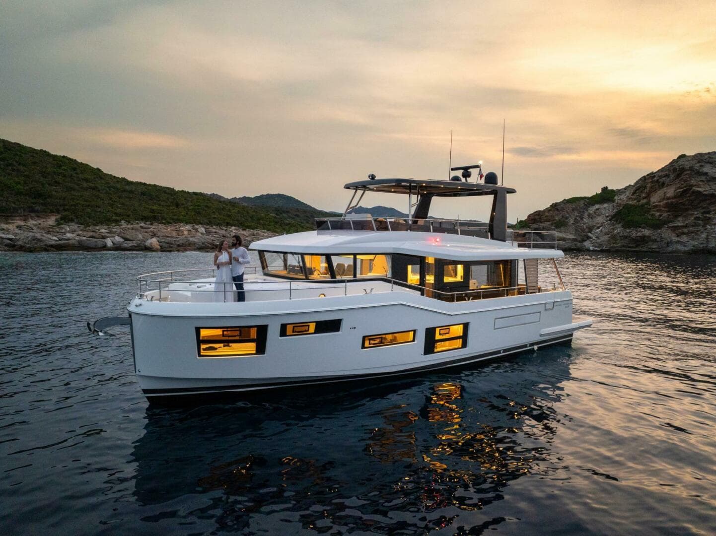 2027 Beneteau Grand Trawler 63 zum Verkauf in South Dartmouth, Massachusetts Flybridge