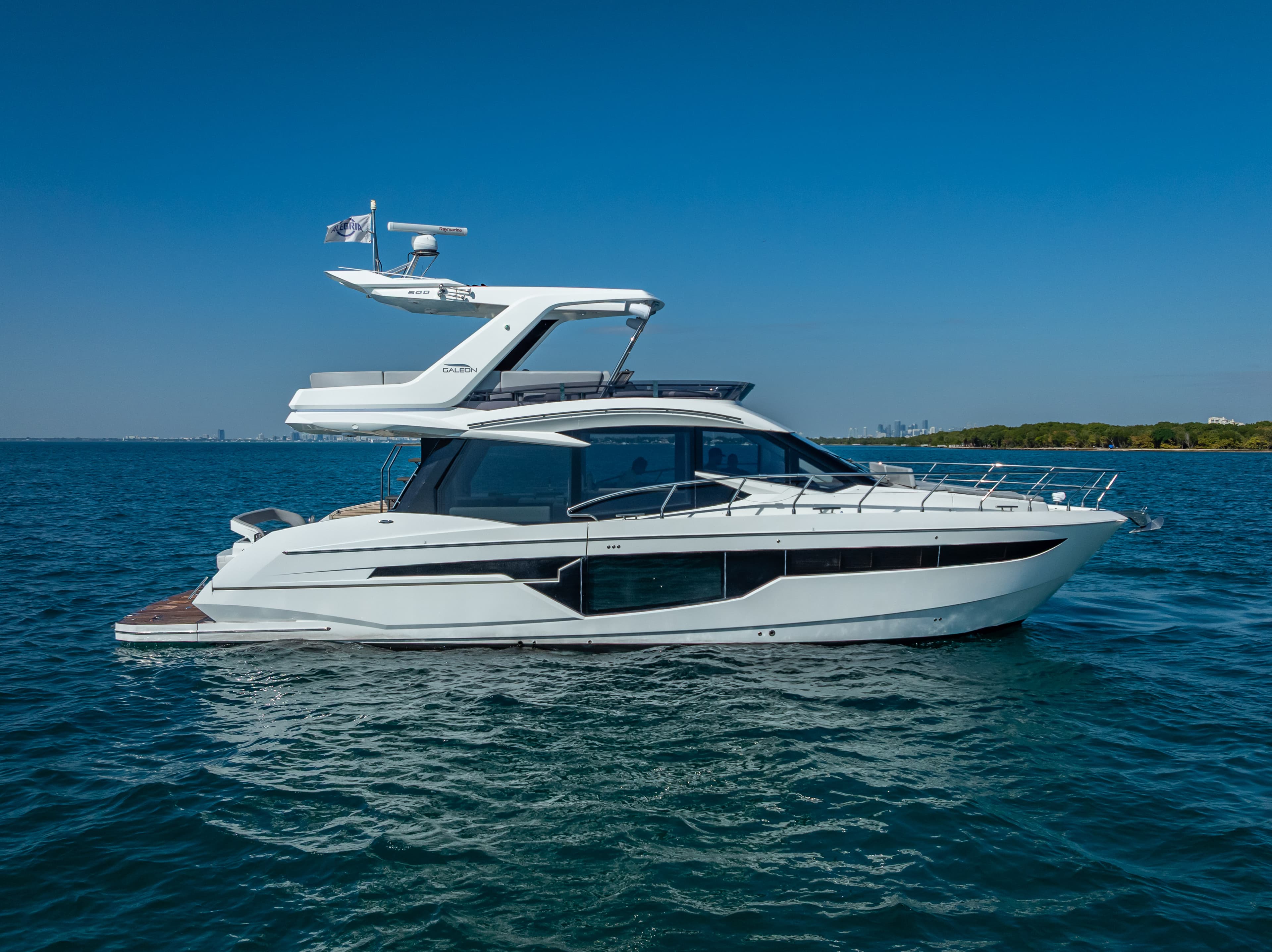 2021 Galeon Yachts 500 Fly for Sale in Miami, Florida Flybridge 4