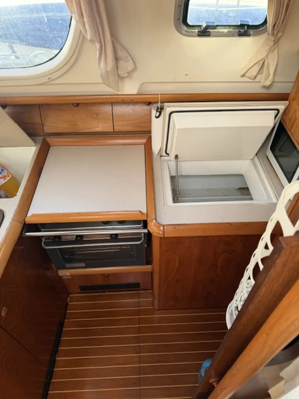 2004 Jeanneau Sun Odyssey 40 DS for Sale in Altea, ES Sloop 3
