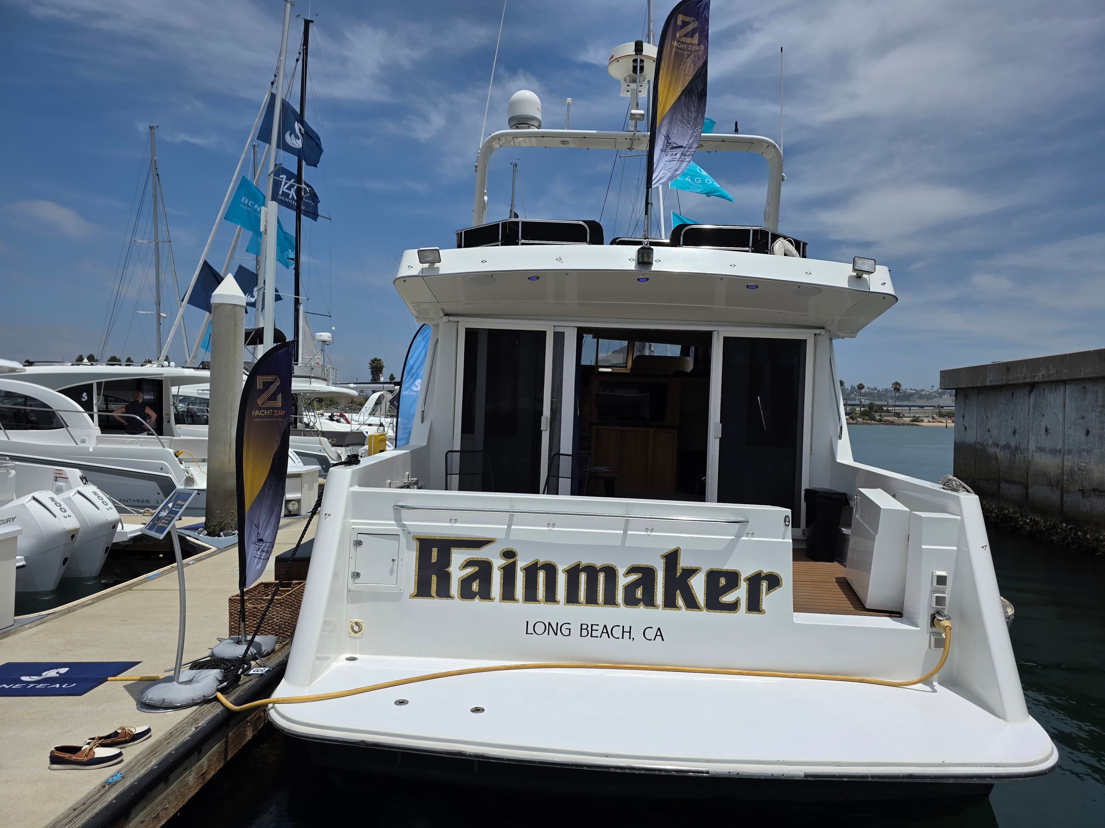 1998 Navigator Sundance 5600 for Sale in San Diego, California Flybridge 4