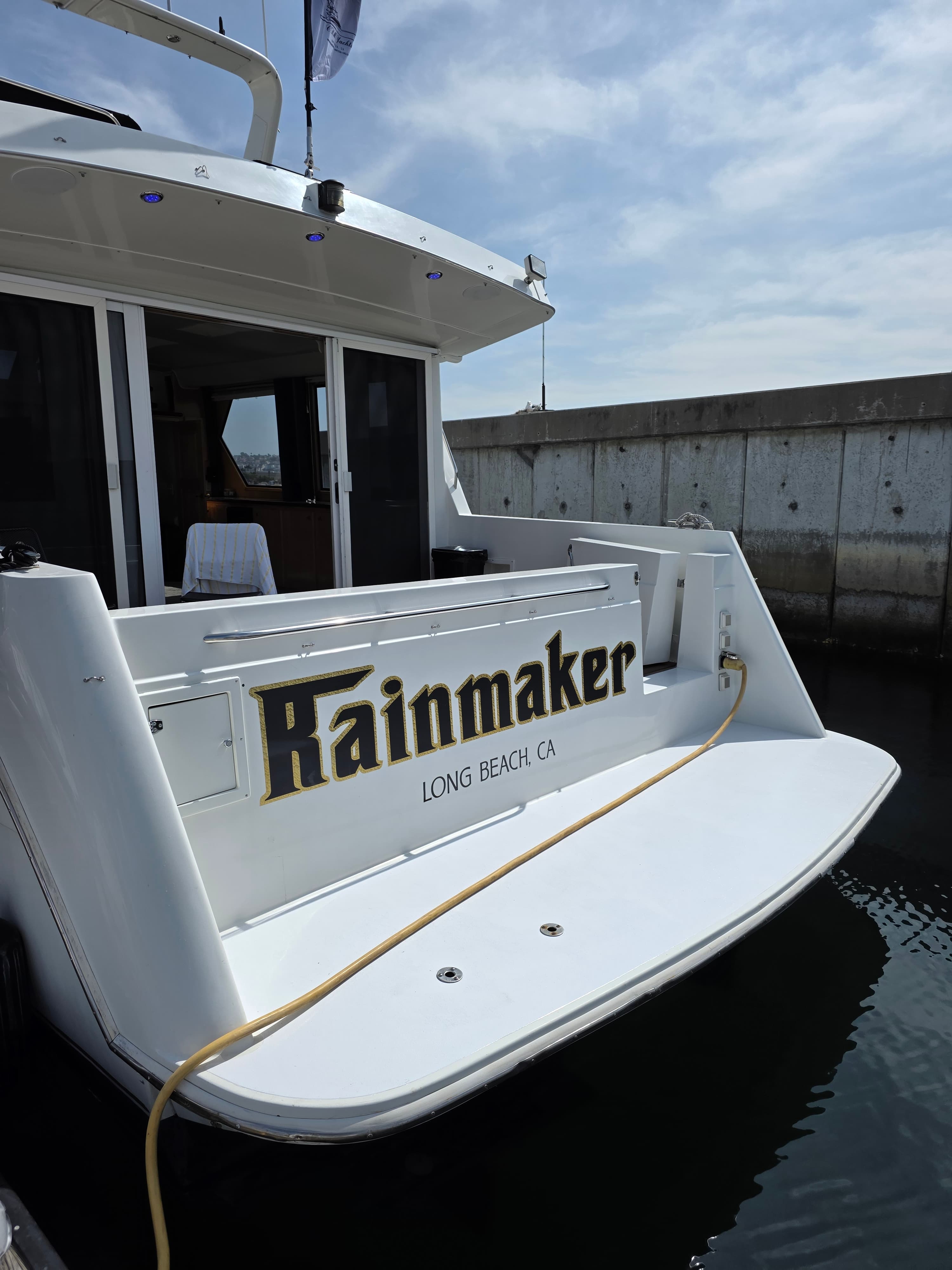 1998 Navigator Sundance 5600 for Sale in San Diego, California Flybridge 5