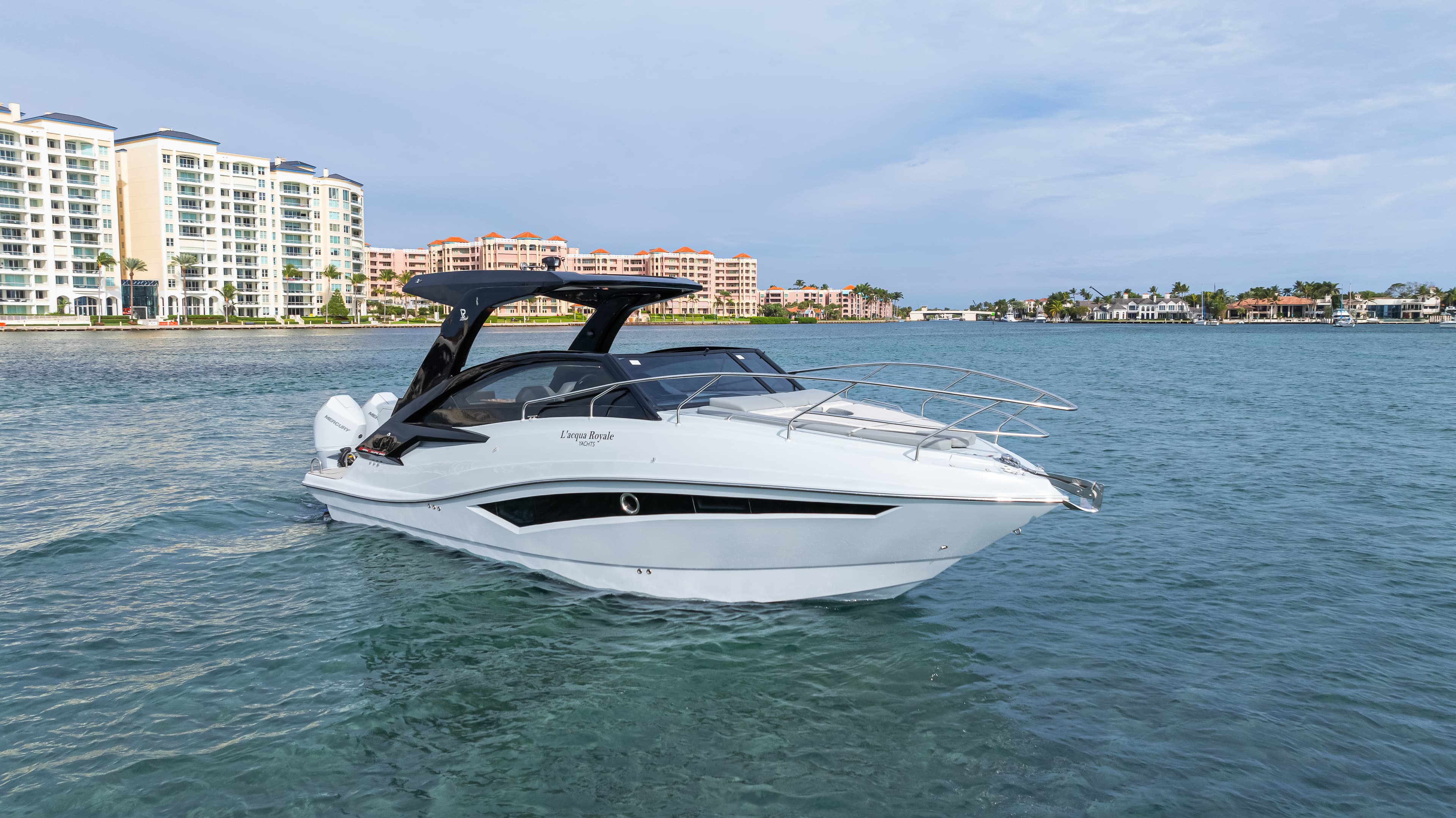 2025 L'acqua Royale LR350 Gran Coupe zum Verkauf in Fort Lauderdale, Florida Explorer Yachts