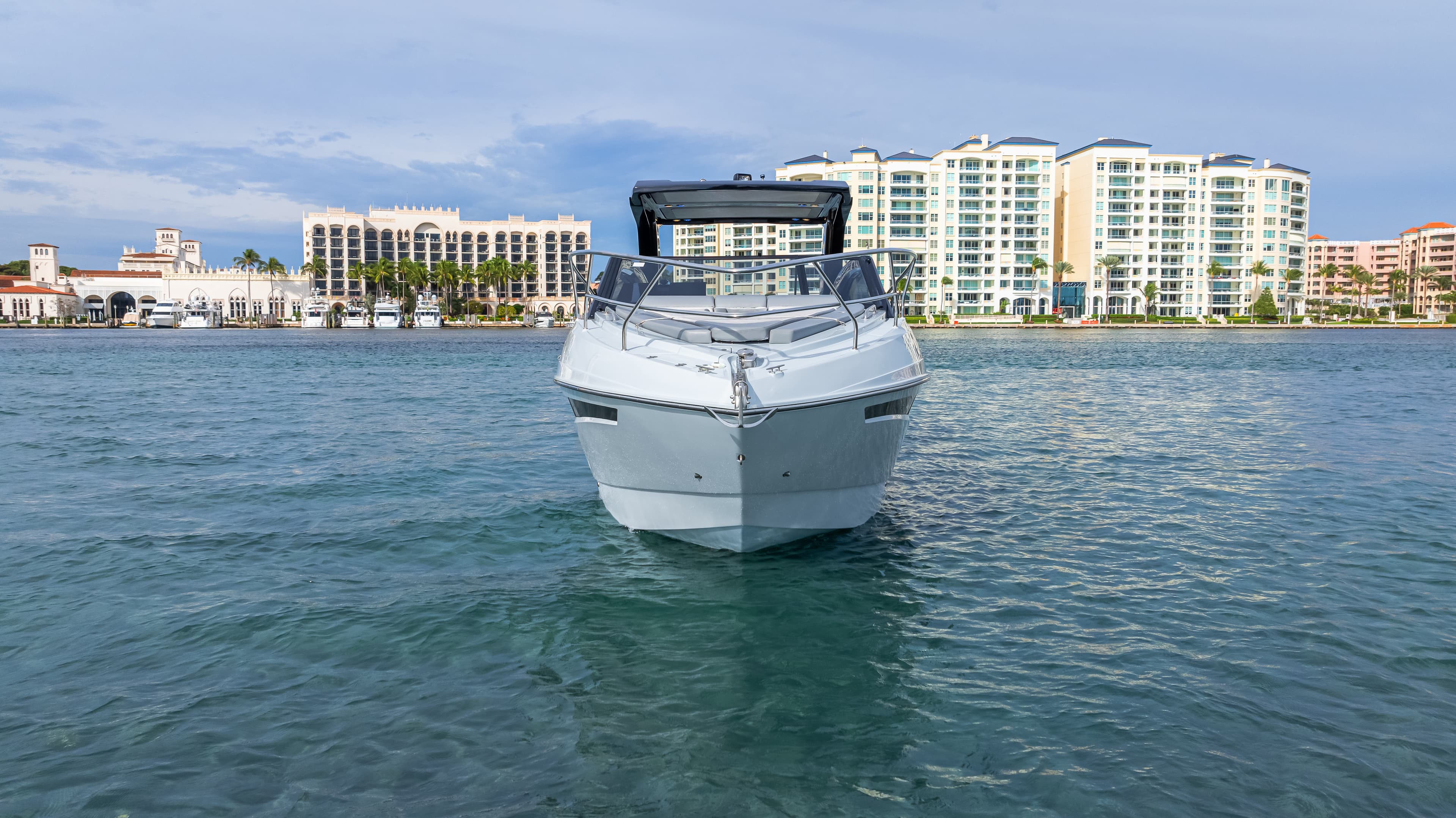 2025 L'acqua Royale LR350 Gran Coupe zum Verkauf in Fort Lauderdale, Florida Explorer Yachts 2