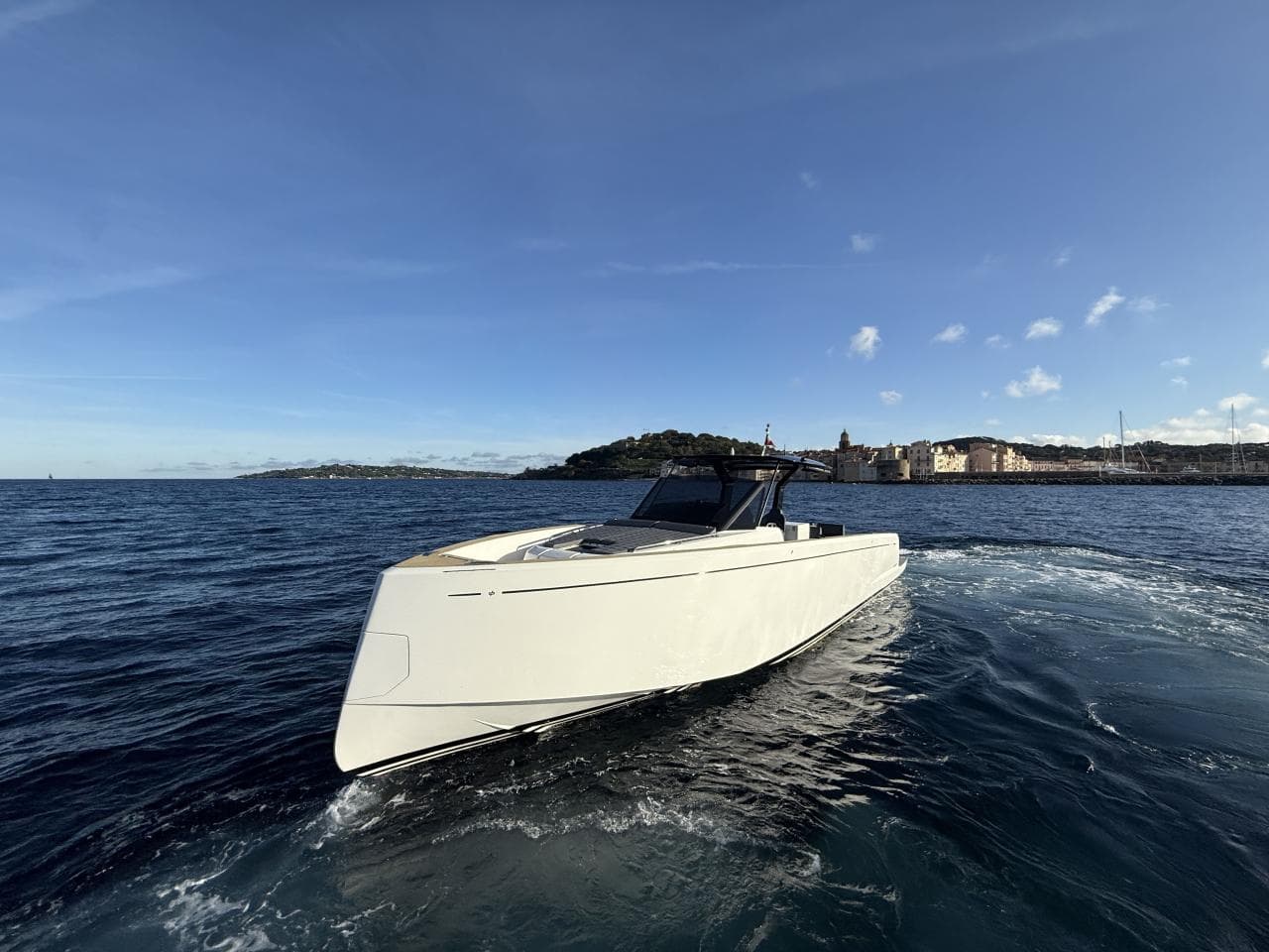 2020 Pardo Yachts P43 à vendre à Cogolin, FR Walk-around Boats 2