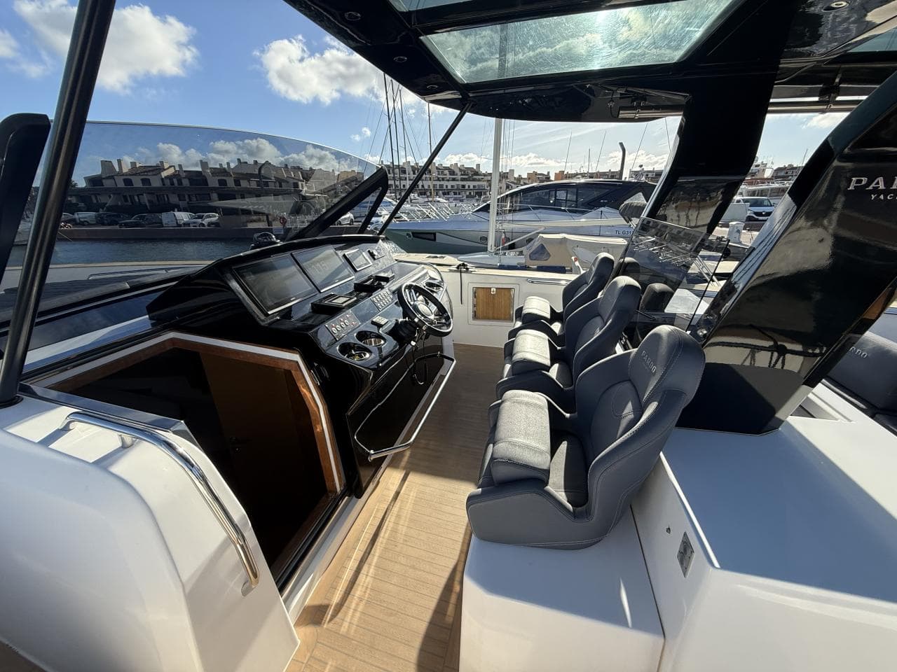 2020 Pardo Yachts P43 à vendre à Cogolin, FR Walk-around Boats 5