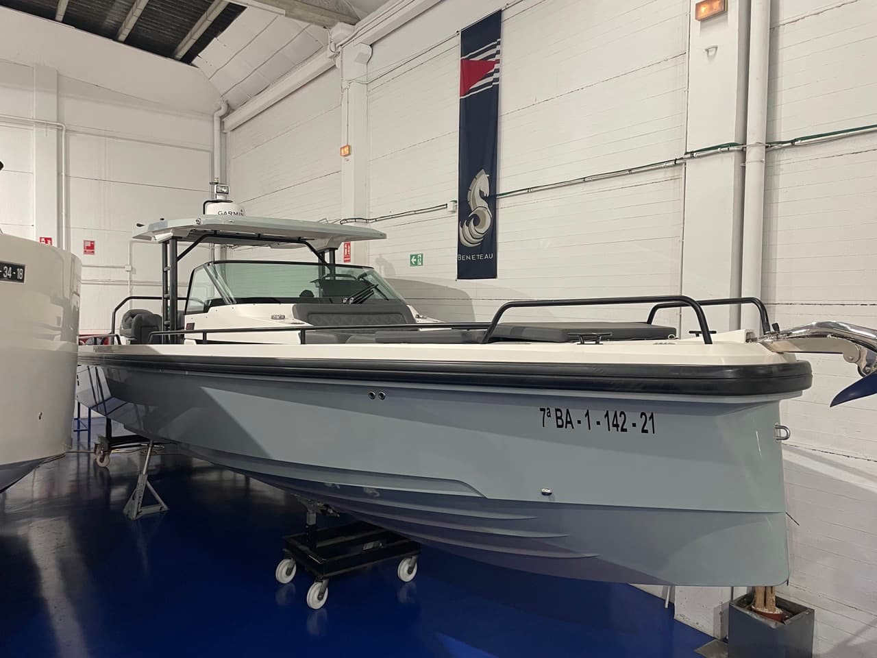 2019 Axopar 37 Sun-Top in vendita a Viladamat, ES Day Boats