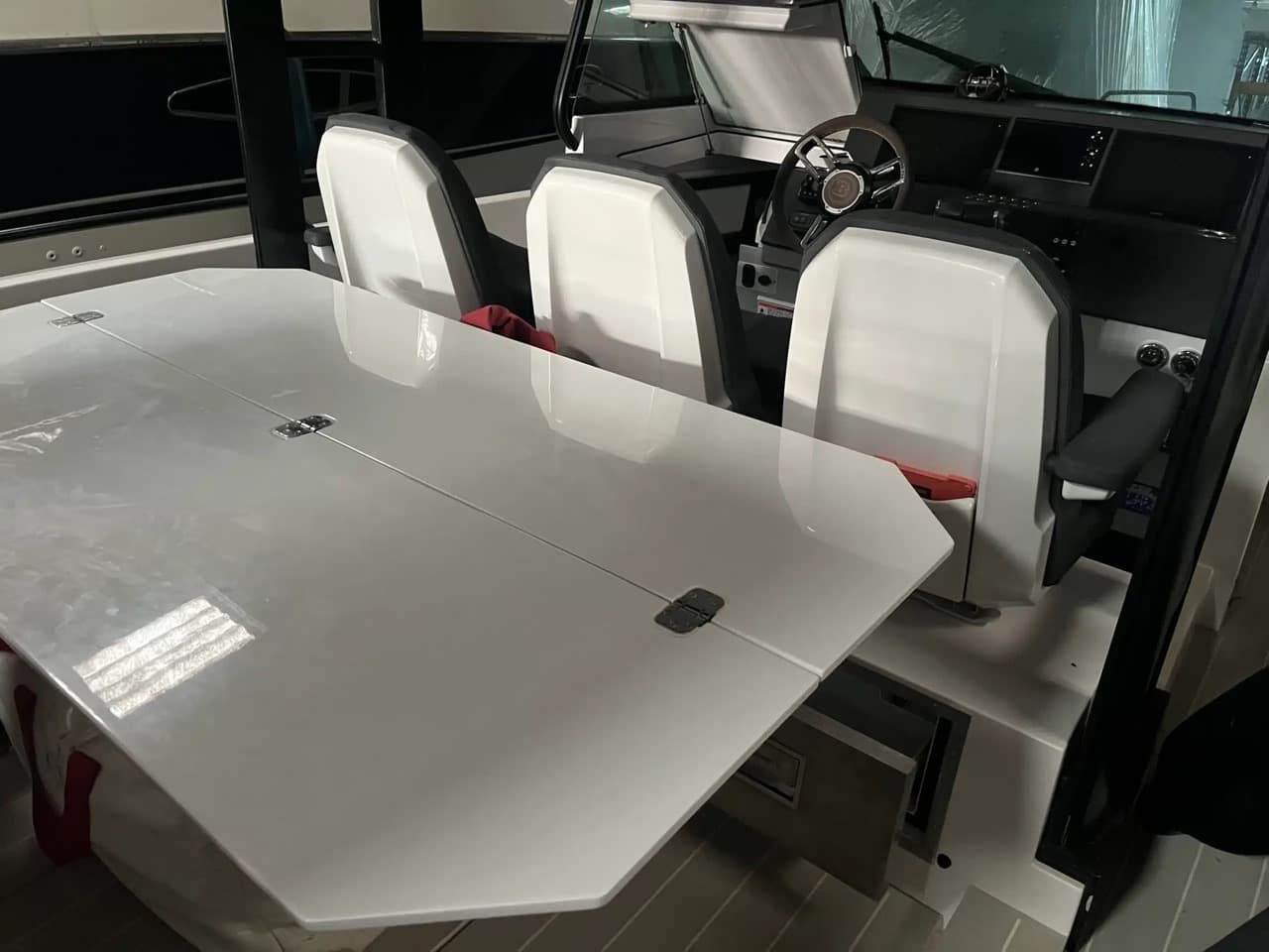 2019 Axopar 37 Sun-Top zum Verkauf in Viladamat, ES Motor Yacht 2