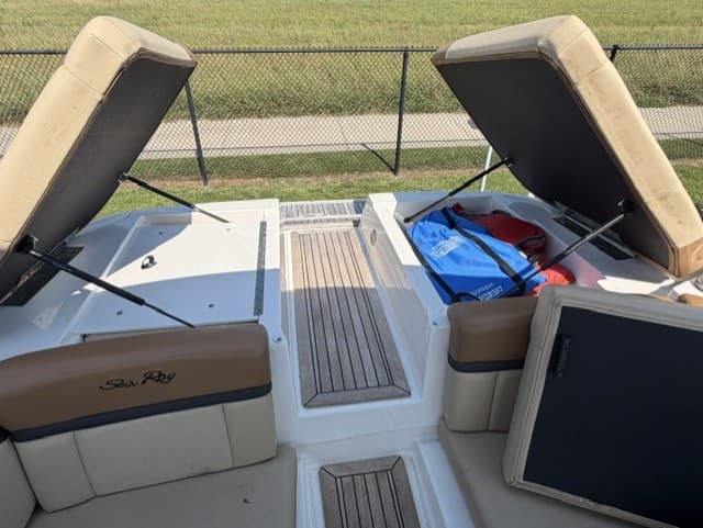 2014 Sea Ray 270 SLX for Sale in Monkey Island, OK Bowrider 5