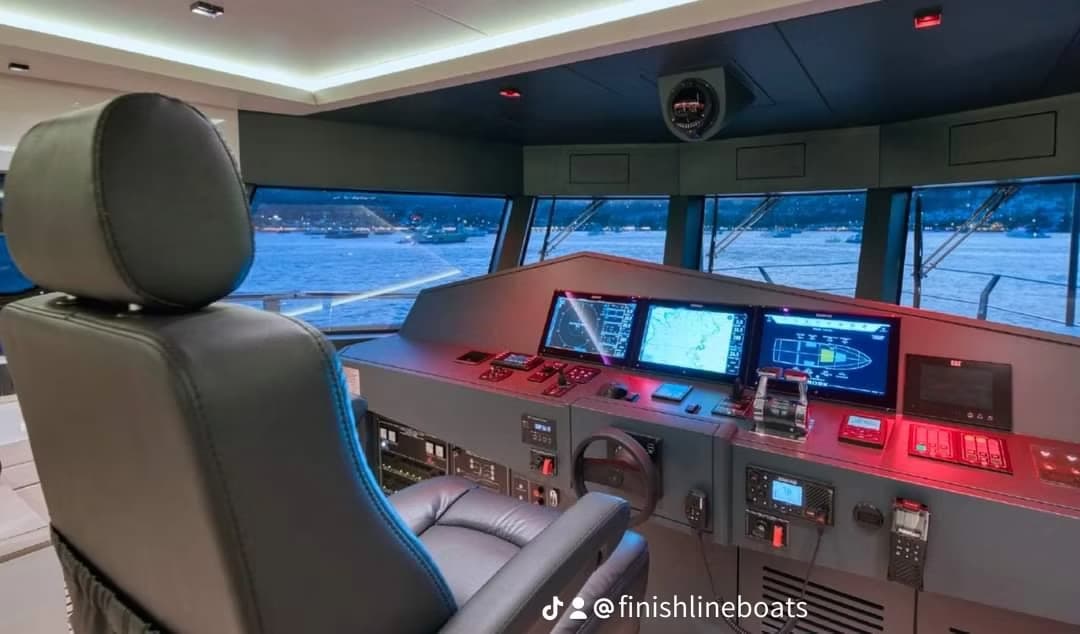 2026 Finish Line Boats 160 Ocean Super Yacht zum Verkauf in HO CHI MINH, HA LONG, VN Power Catamarans 4