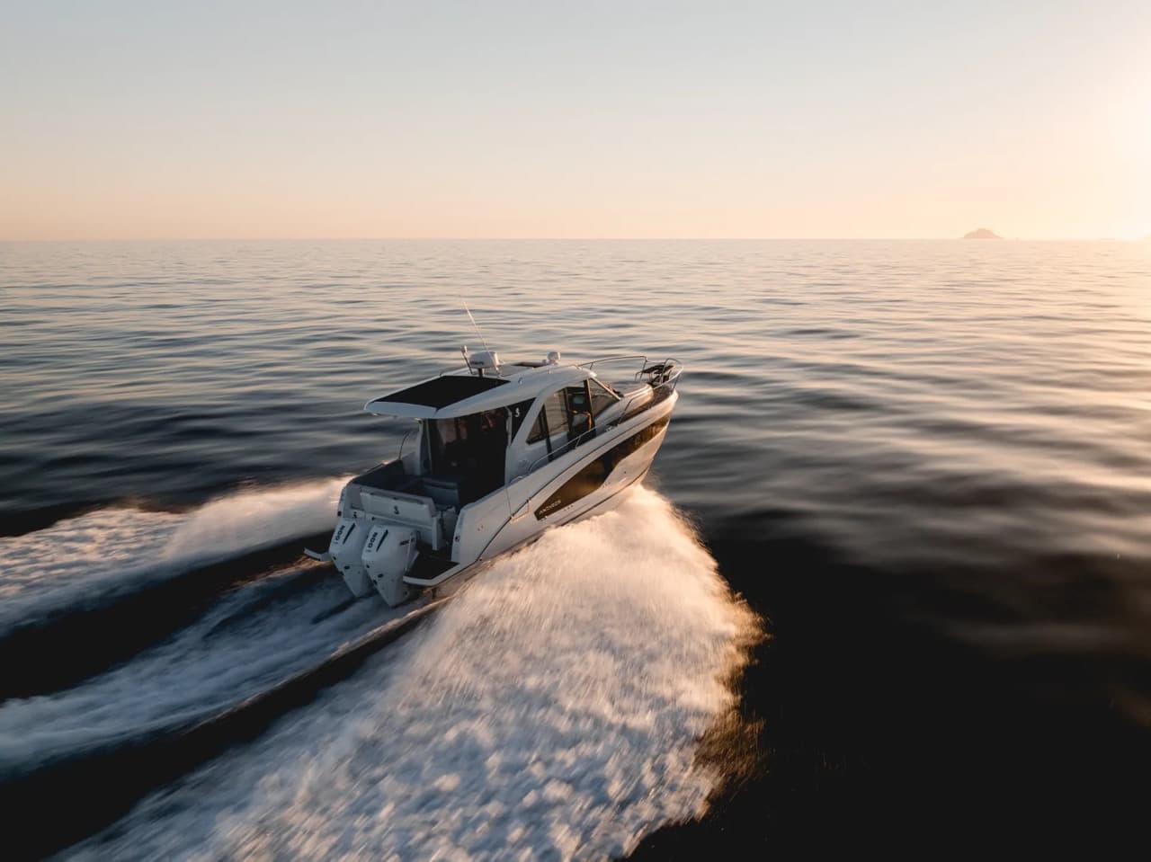 Beneteau Antares 9 for Sale