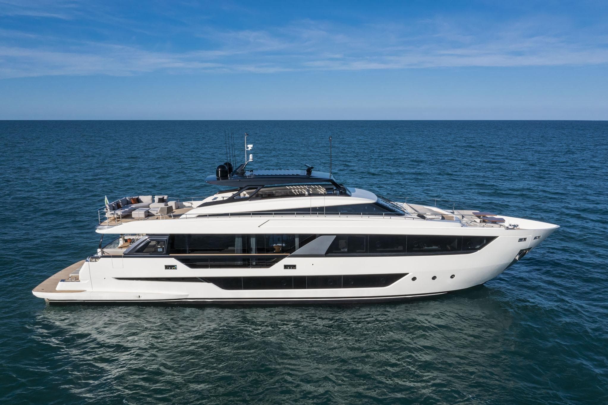 2023 Ferretti Yachts 1000 for Sale in Naples, IT Motor Yacht 2