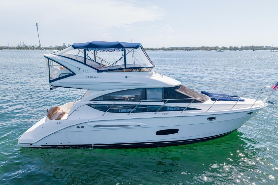 2011 Meridian 391 Sedan for Sale in Miami, Florida Flybridge