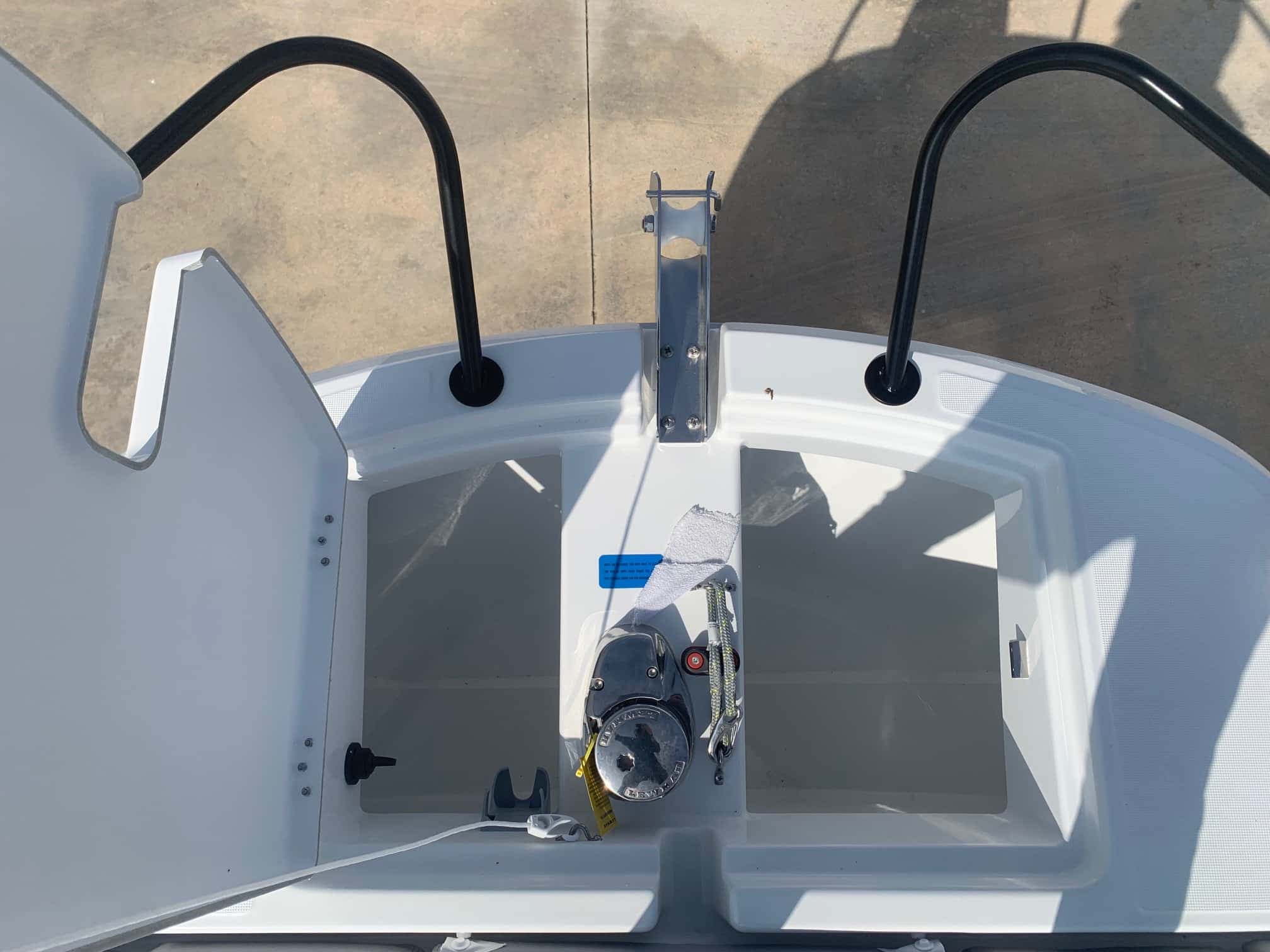 2027 Beneteau Flyer 7 SUNdeck for Sale in Viladamat, ES Center Console 4