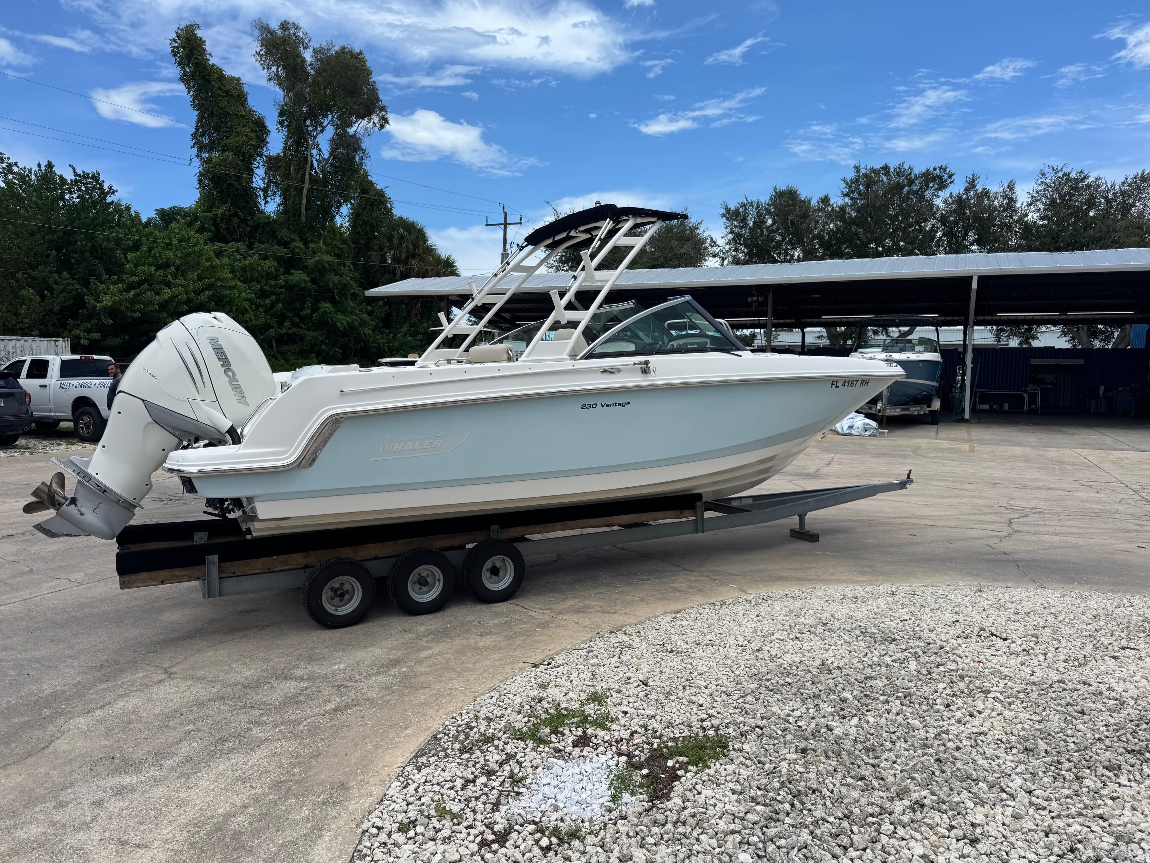 2017 Boston Whaler 230 Vantage for Sale in Cocoa, Florida Dual Console 2