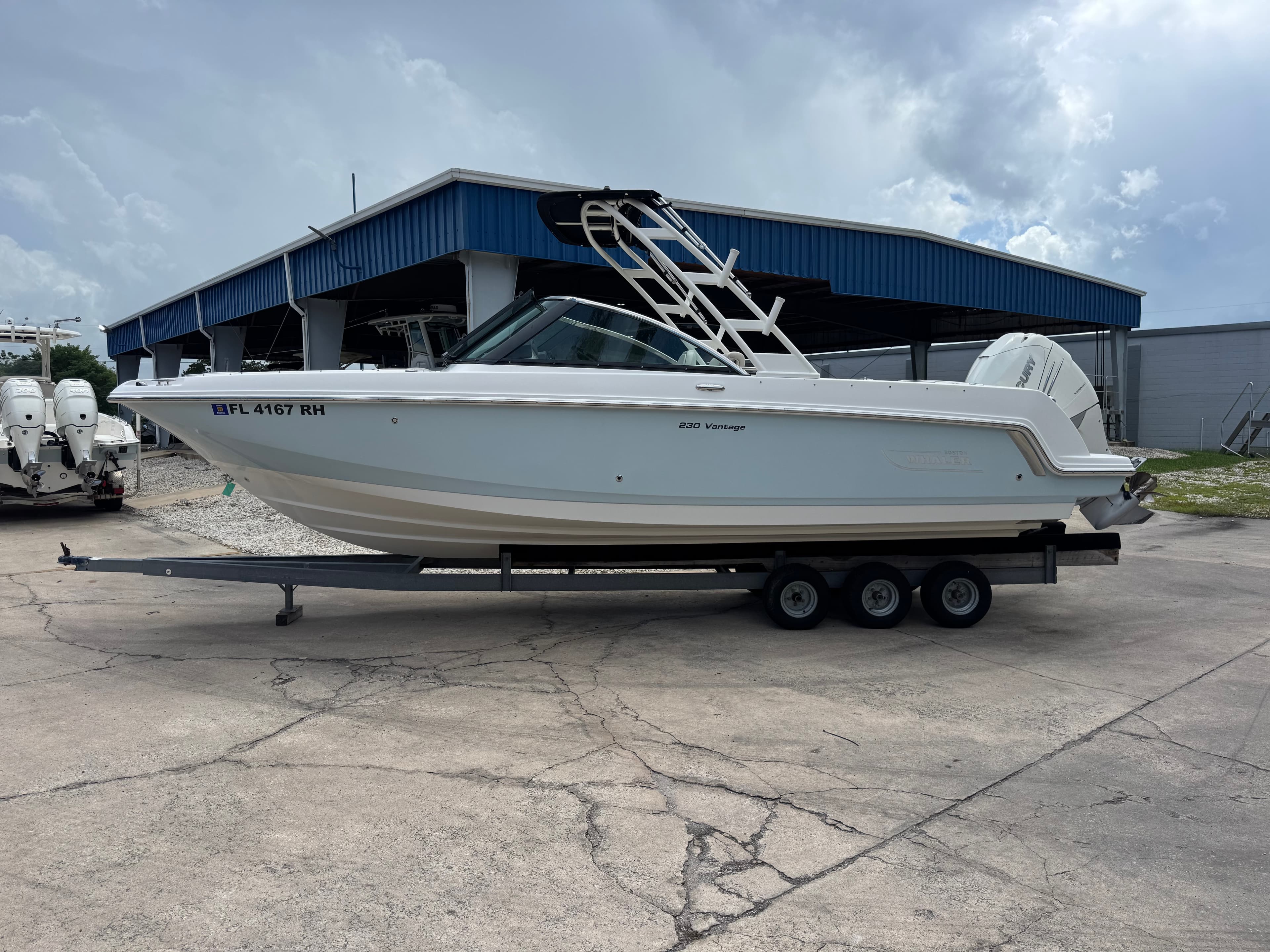 2017 Boston Whaler 230 Vantage for Sale in Cocoa, Florida Dual Console 4