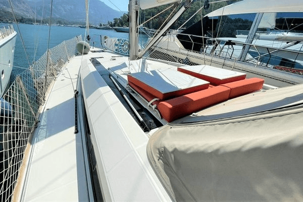 2015 Beneteau Oceanis 55 à vendre à Barcelona, ES Sloop 3