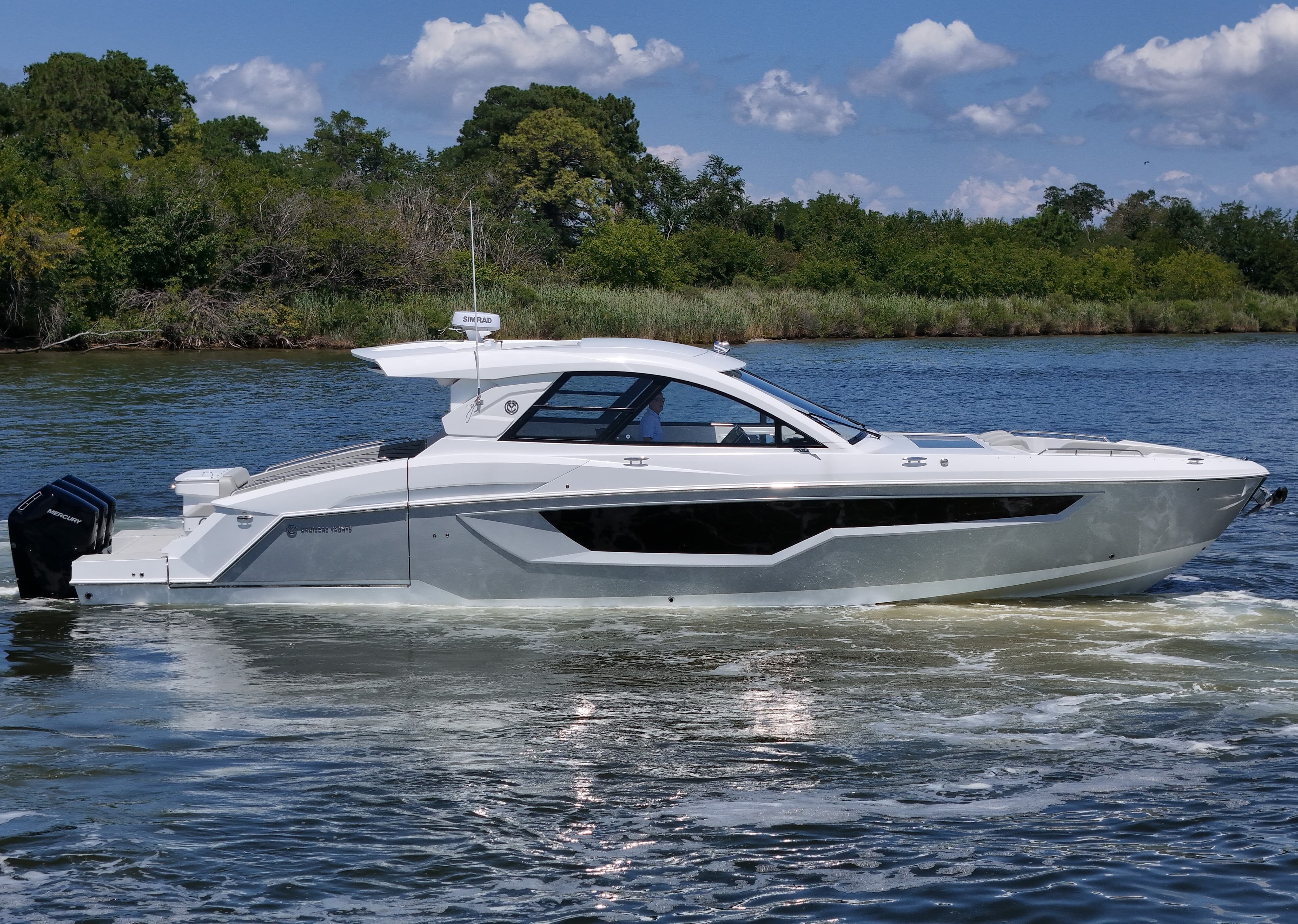 2026 Cruisers Yachts 50 GLS zum Verkauf in Grasonville, MD Day Boats