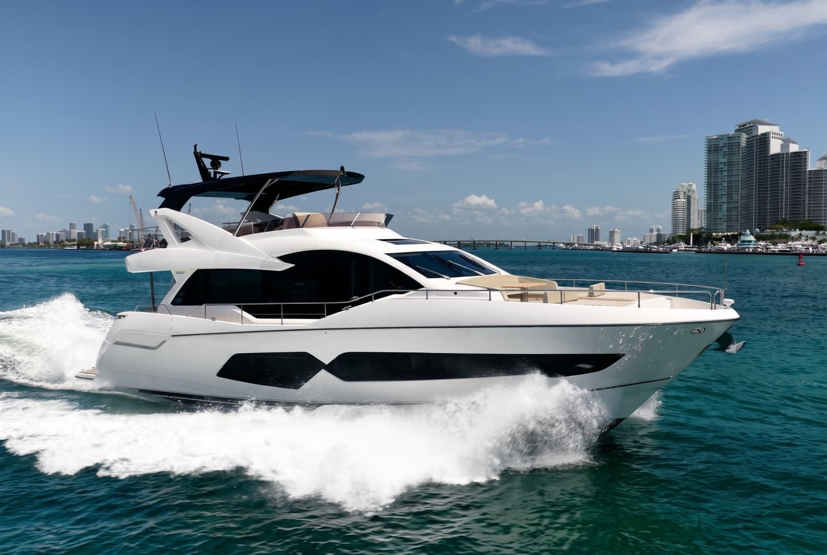 2025 Sunseeker 76 Yacht for Sale in Miami Beach, Florida Flybridge 4