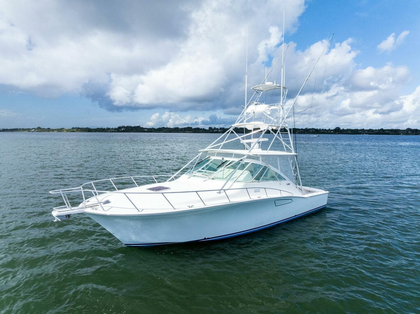 2004 CABO 40 Hardtop Express for Sale in Fort Pierce, Florida Express Cruiser 4