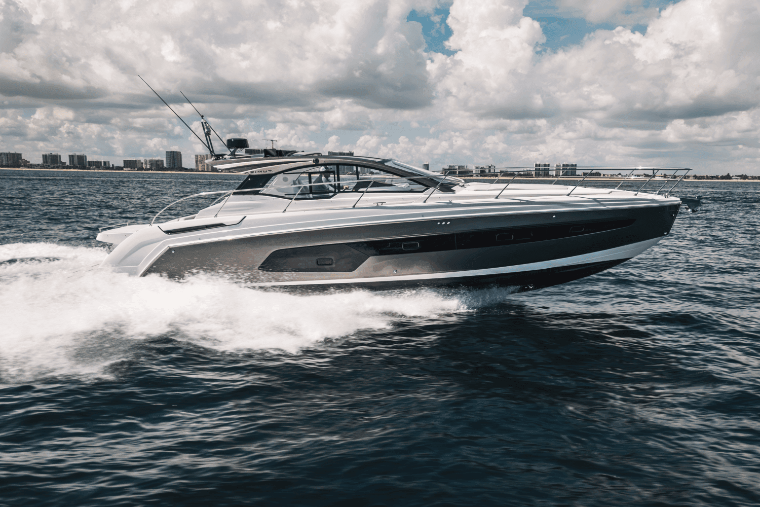 2025 Azimut Atlantis 45 à vendre à Pompano Beach, FL Sport Cruiser 3